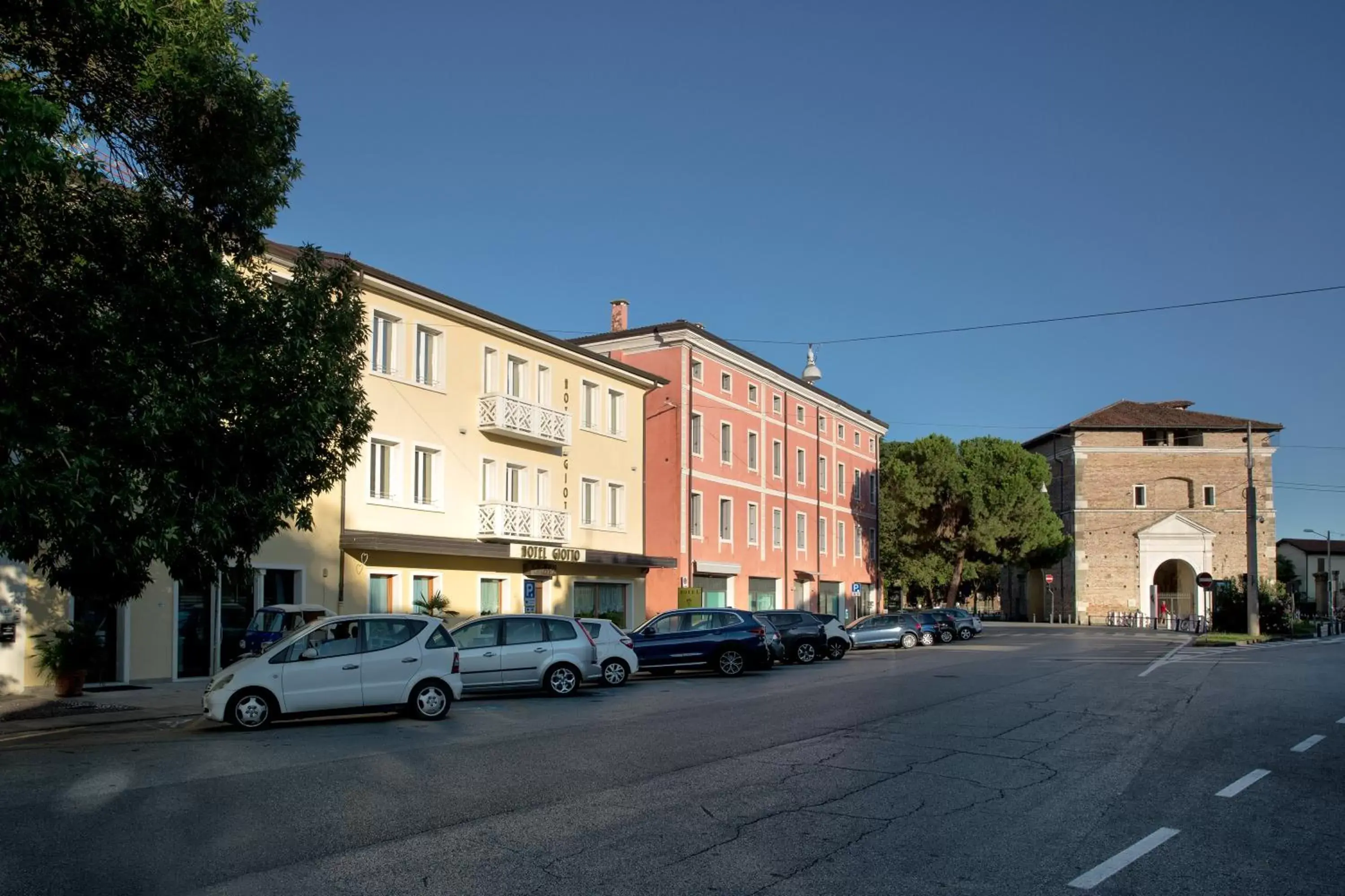 Property building in Hotel Giotto