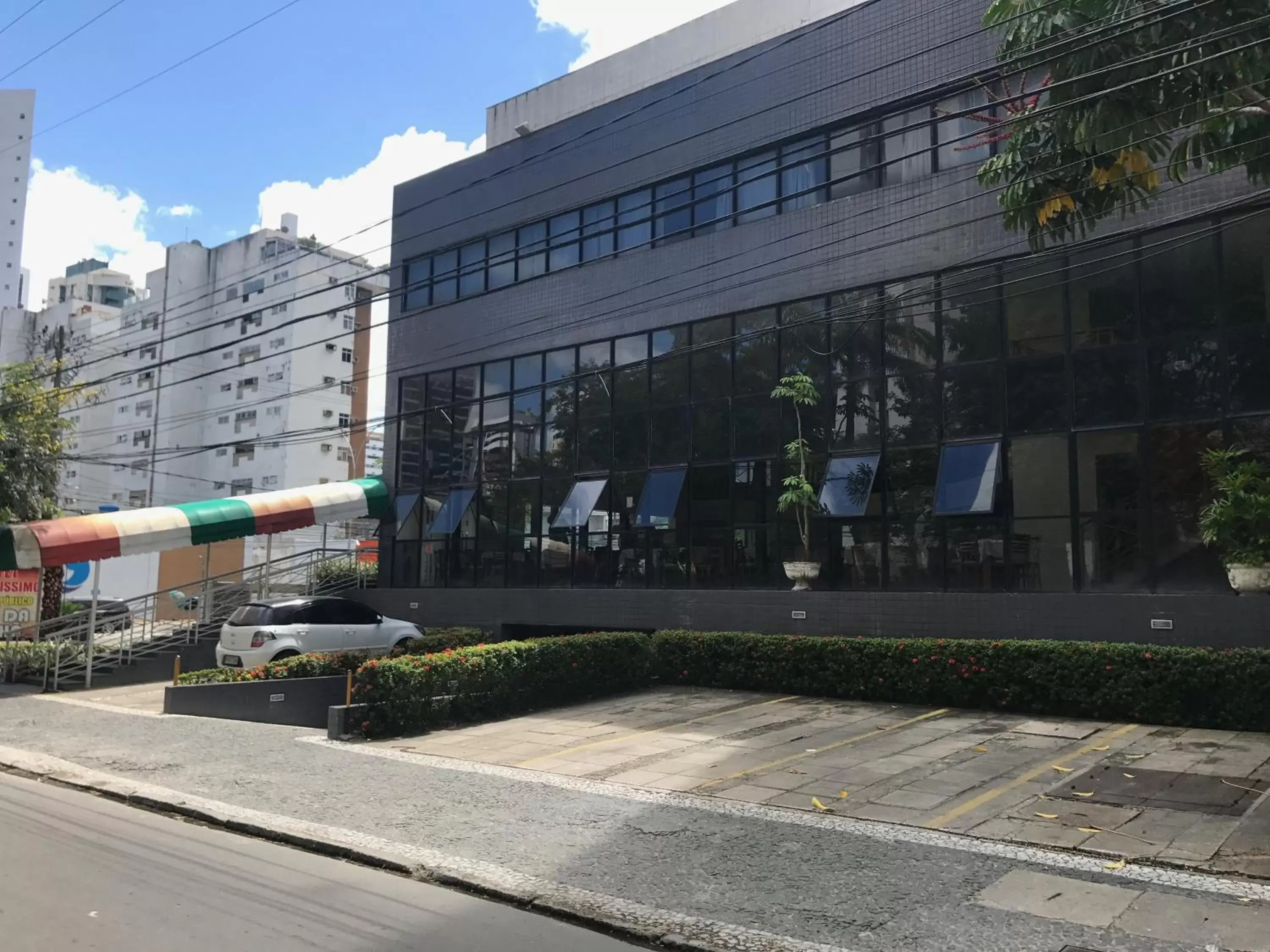 Property Building in Rede Andrade Onda Mar