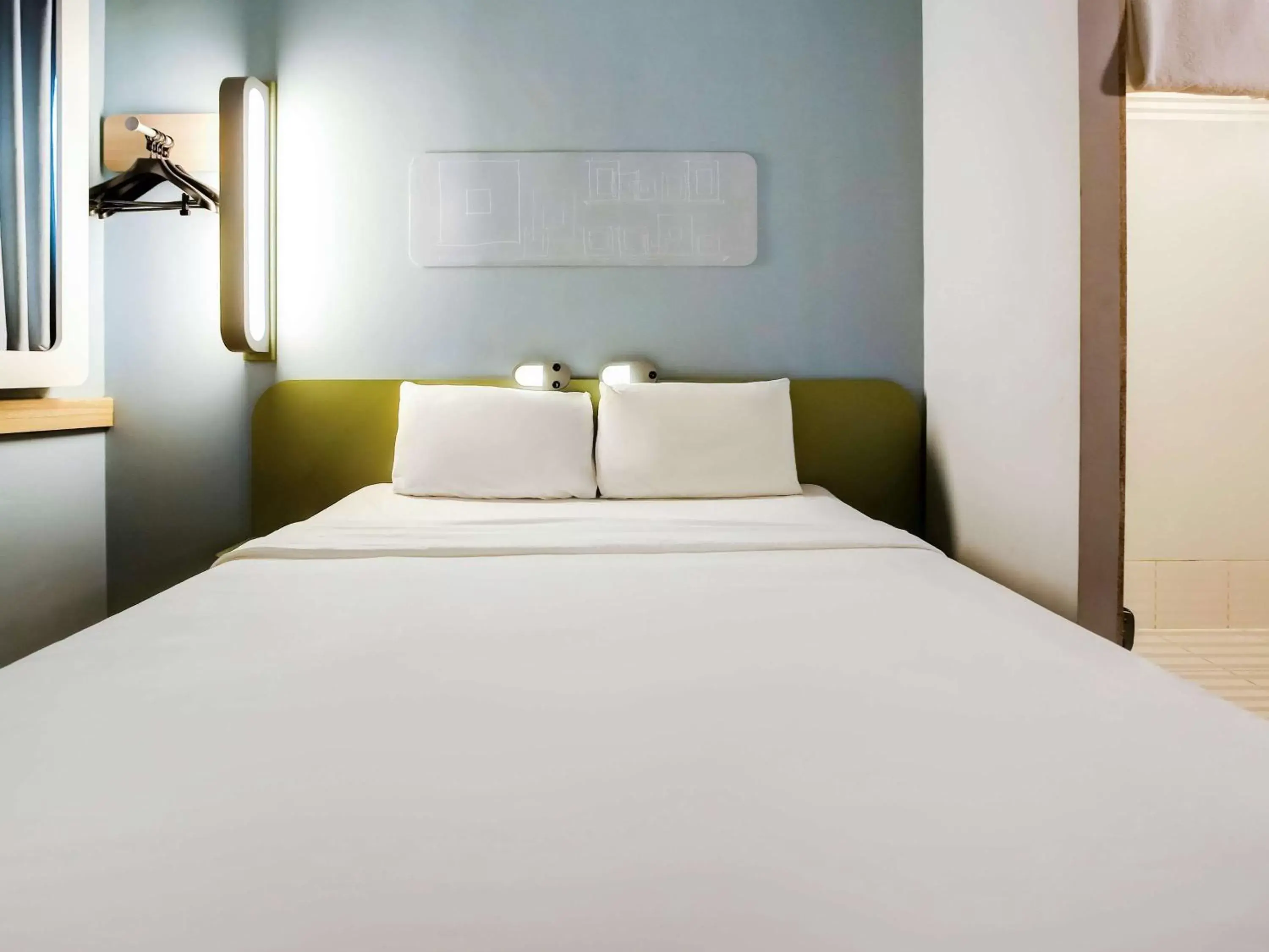 Bedroom, Bed in ibis budget RJ Copacabana