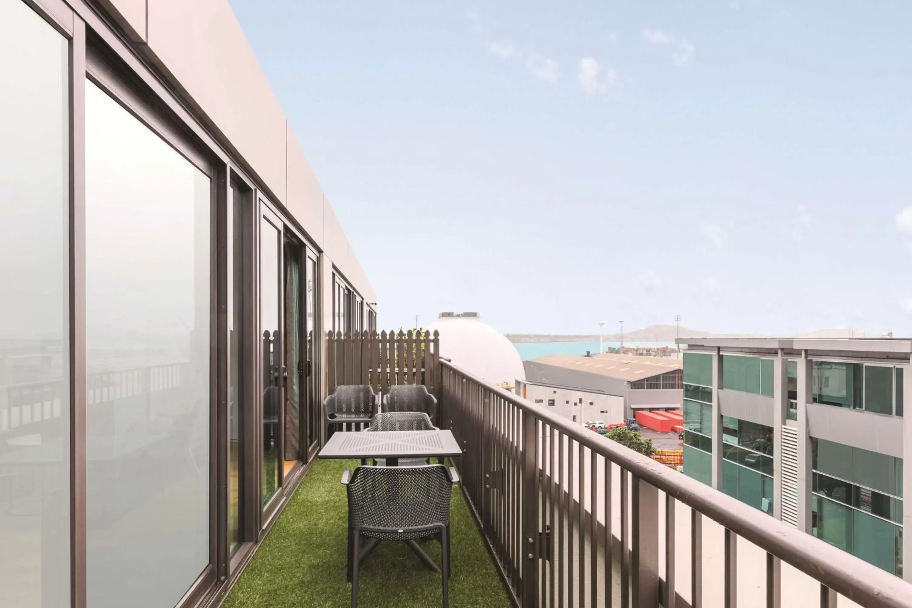 View (from property/room), Balcony/Terrace in Adina Apartment Hotel Auckland Britomart