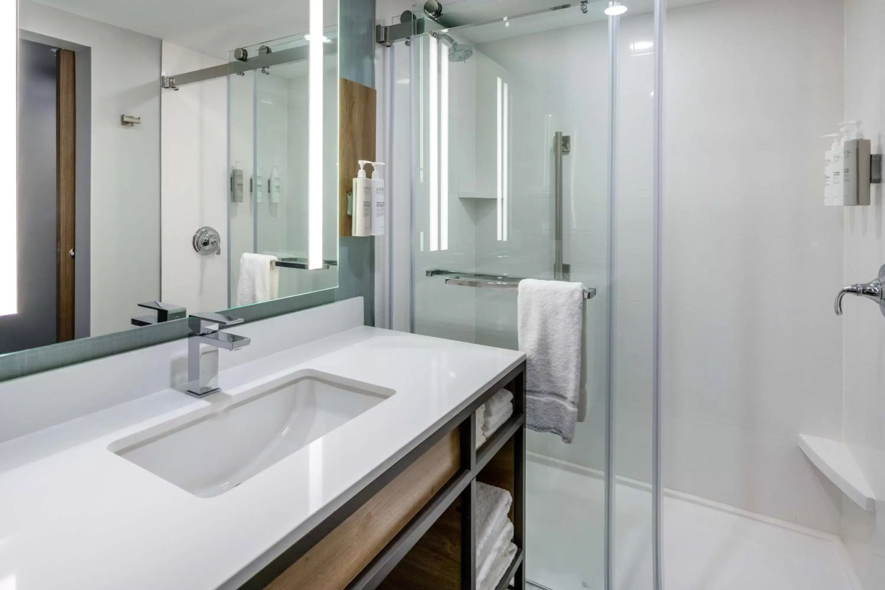 Bathroom in Hilton Garden Inn St Augustine-Historic District