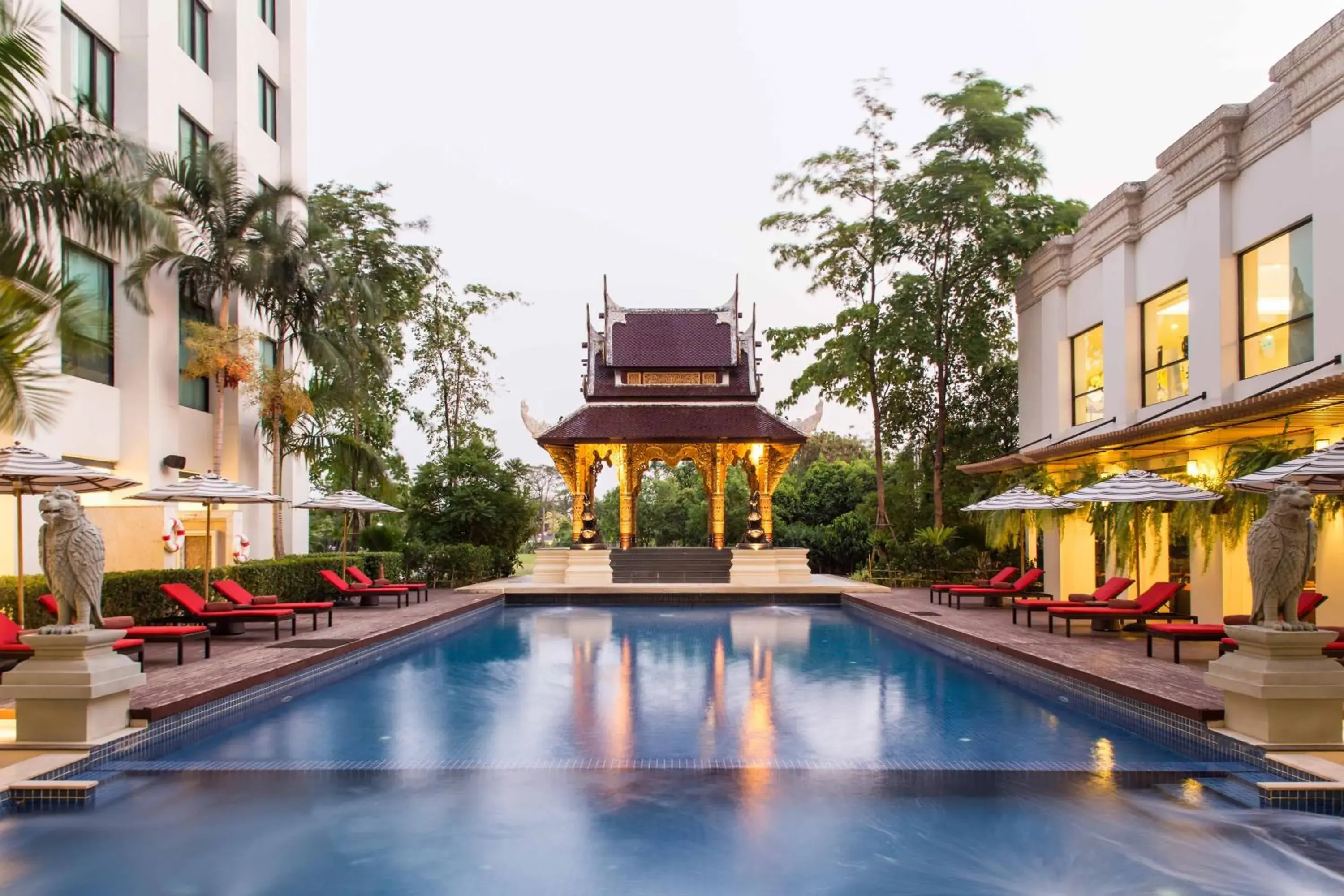 Property building in Mida Grande Hotel Dhavaravati Nakhon Pathom - SHA PLUS Property building in Mida Grande Hotel Dhavaravati Nakhon Pathom - SHA PLUS