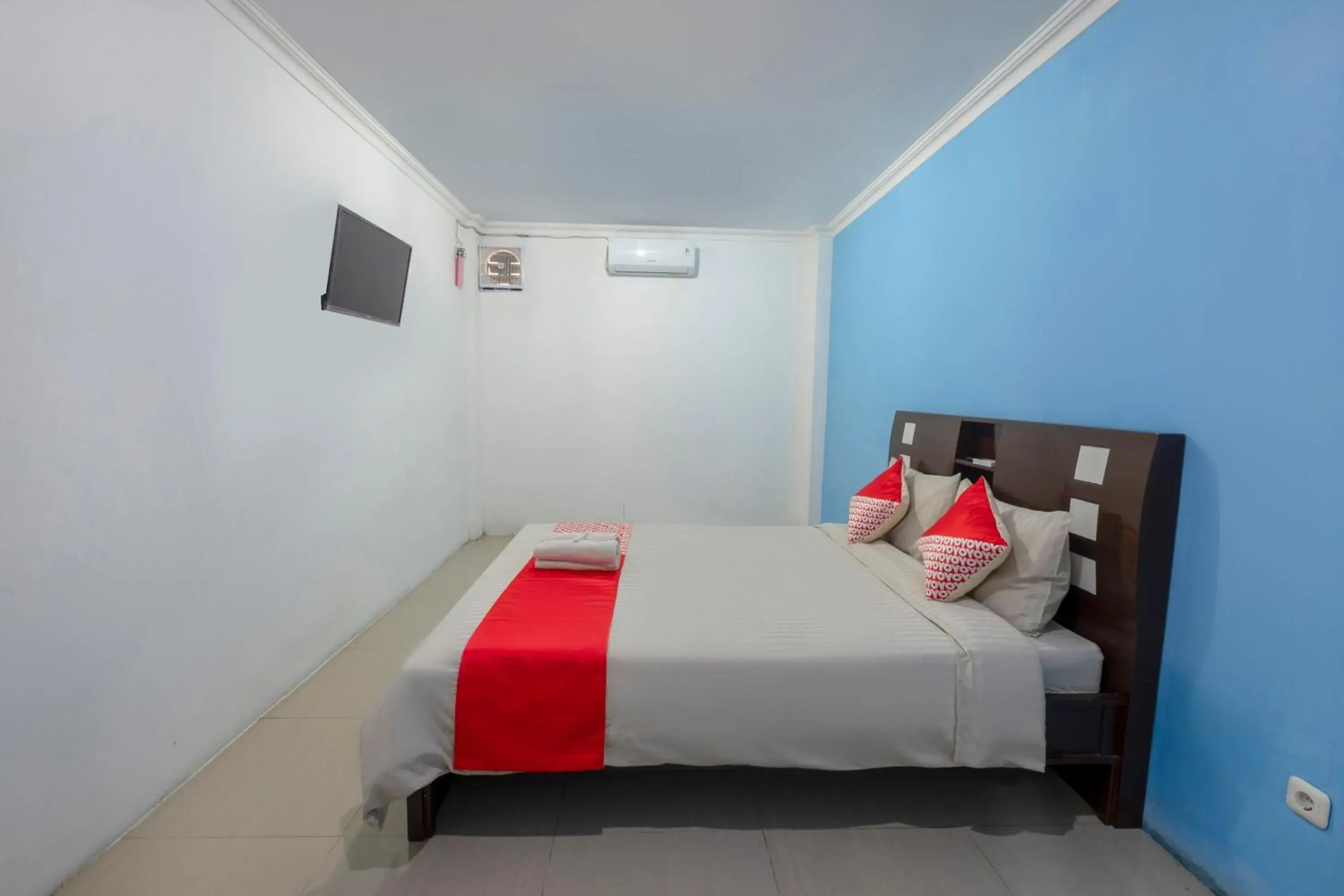 Bedroom, Bed in Super OYO 3747 Comfort Residence