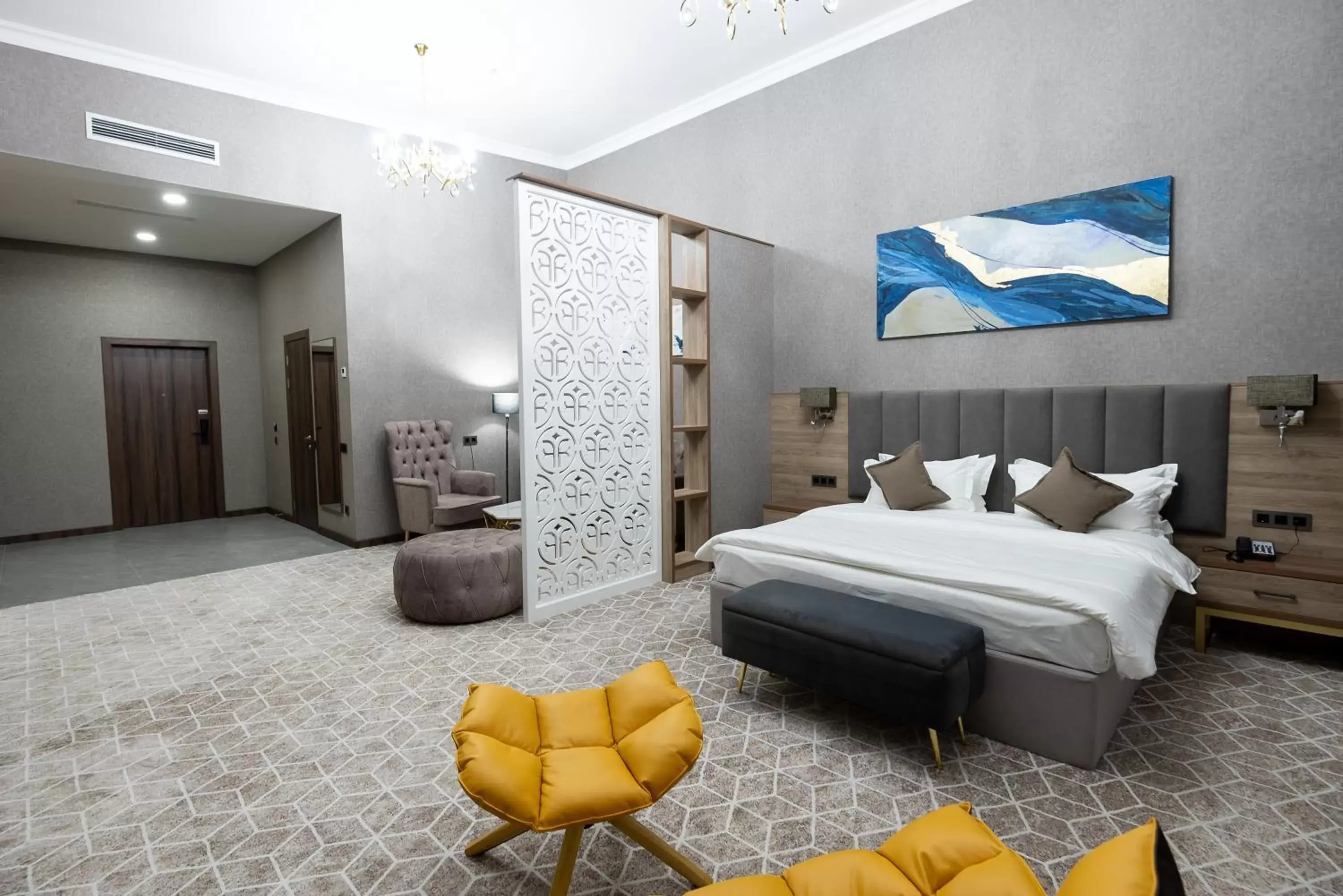 Executive Suite - single occupancy in Tauke Khan Plaza Executive Suite - single occupancy in Tauke Khan Plaza