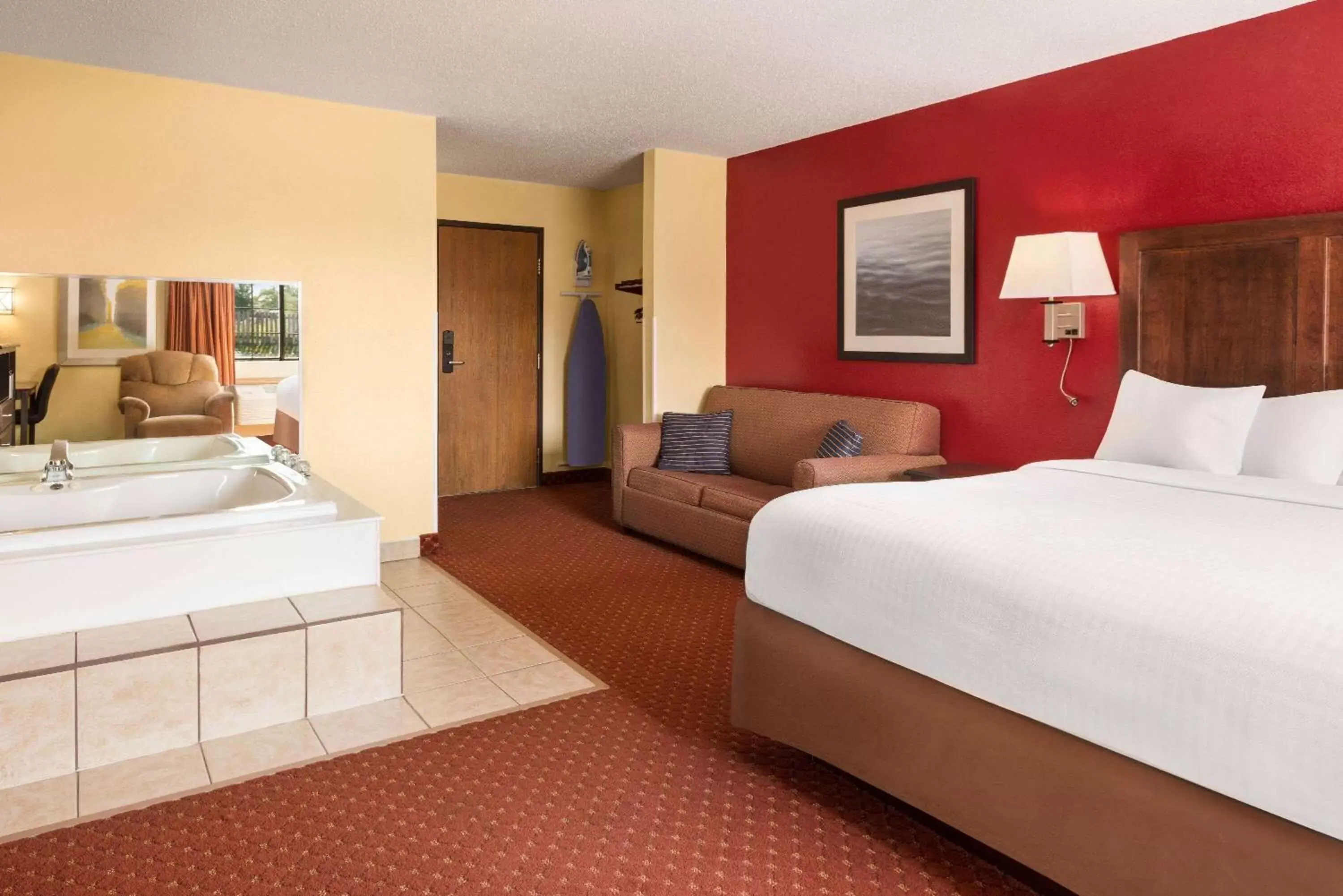 Bed in Baymont by Wyndham Cedar Rapids