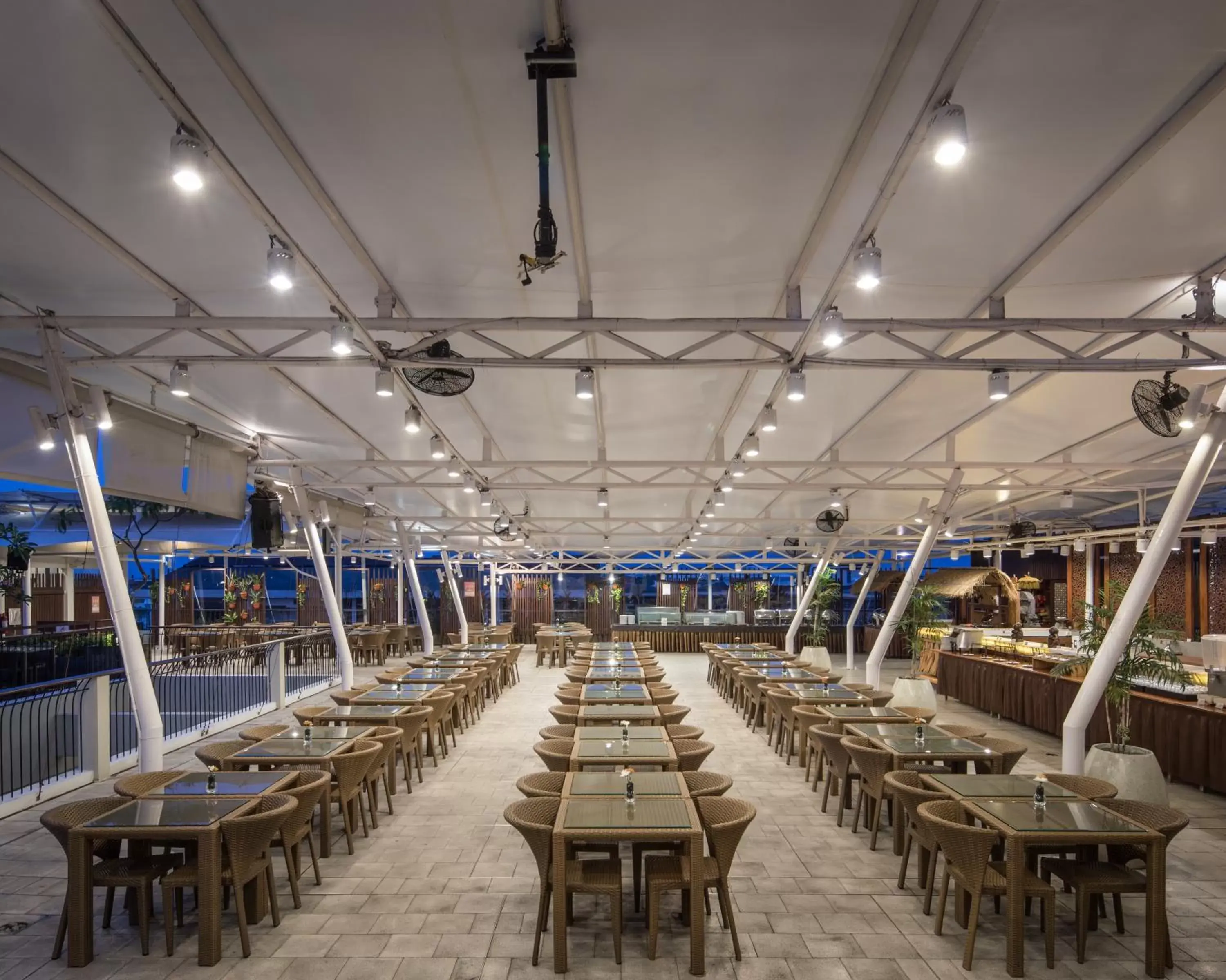 Restaurant/places to eat in The ONE Legian Restaurant/places to eat in The ONE Legian