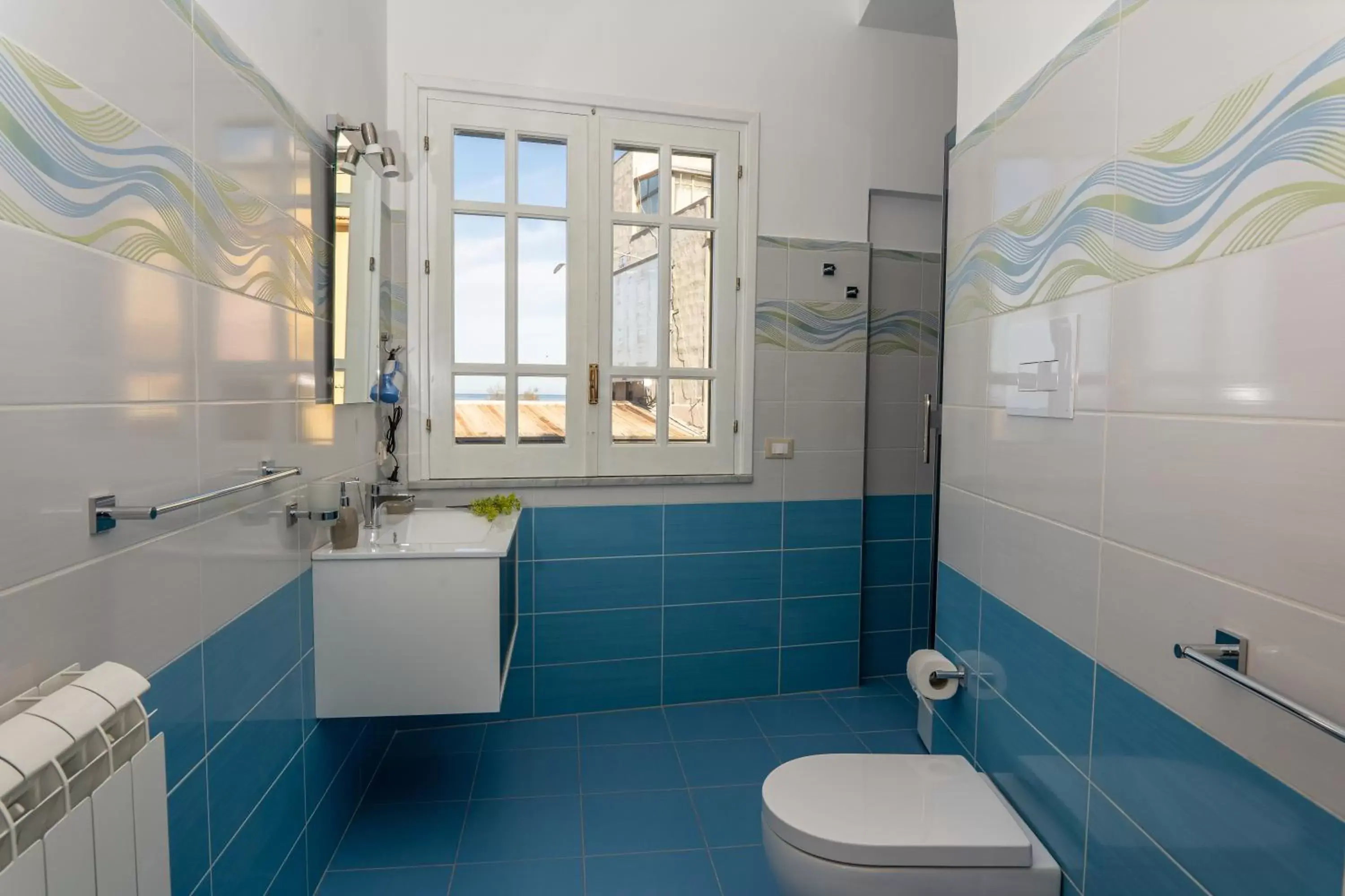 Shower, Bathroom in B&B Una Terrazza sul Golfo di Sferracavallo