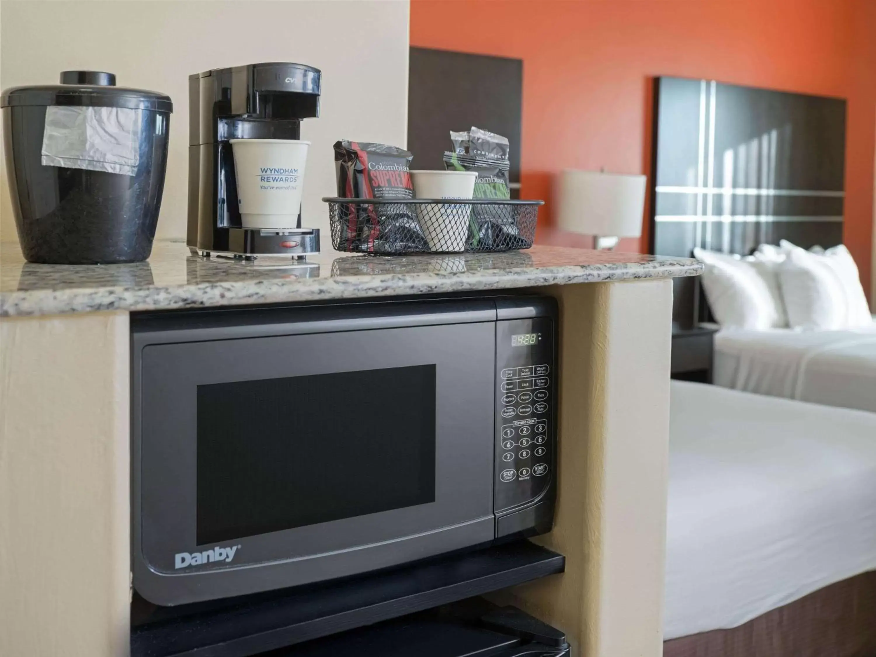 Photo of the whole room, TV/Entertainment Center in La Quinta by Wyndham Tucson - Reid Park