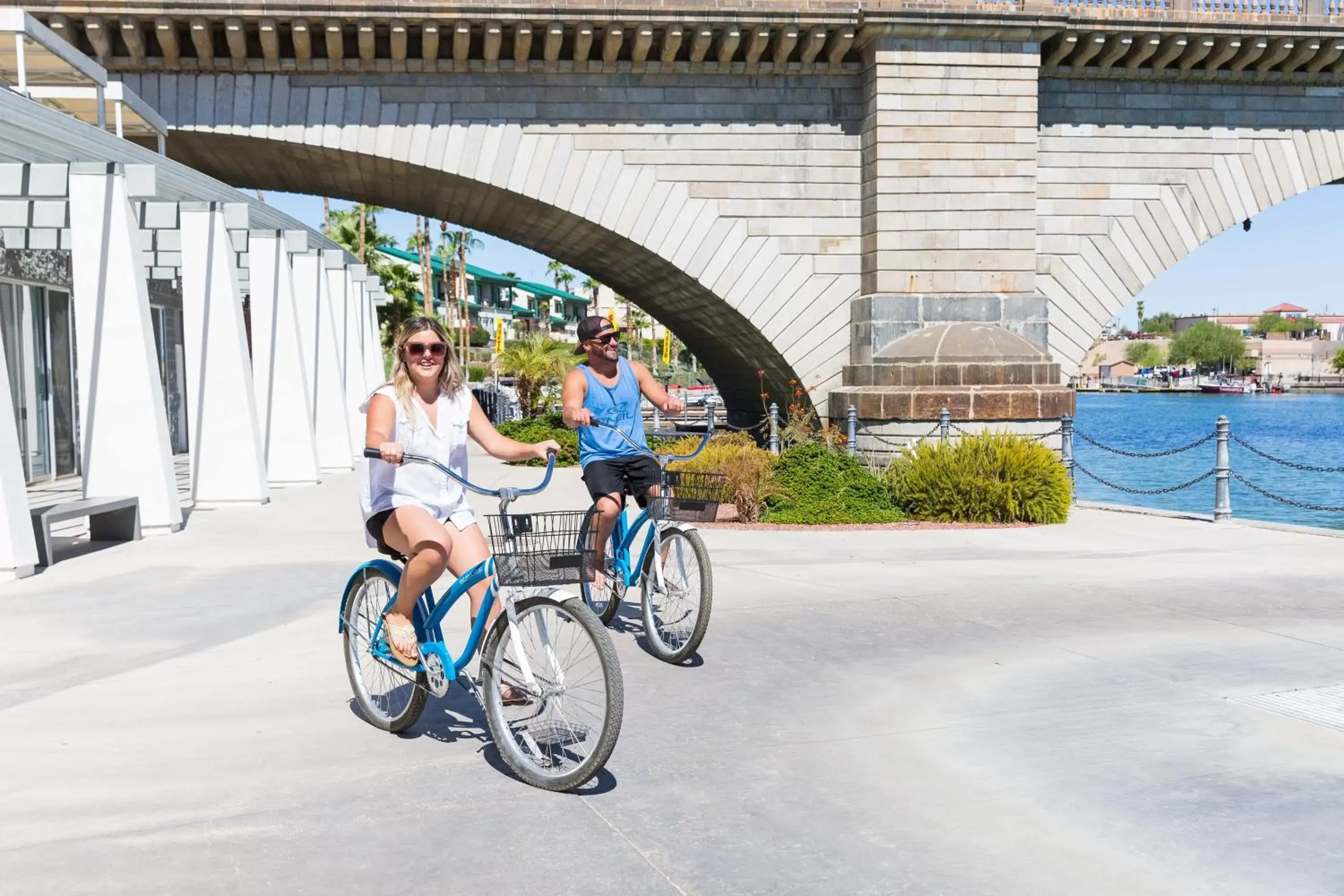 Biking in Heat Hotel