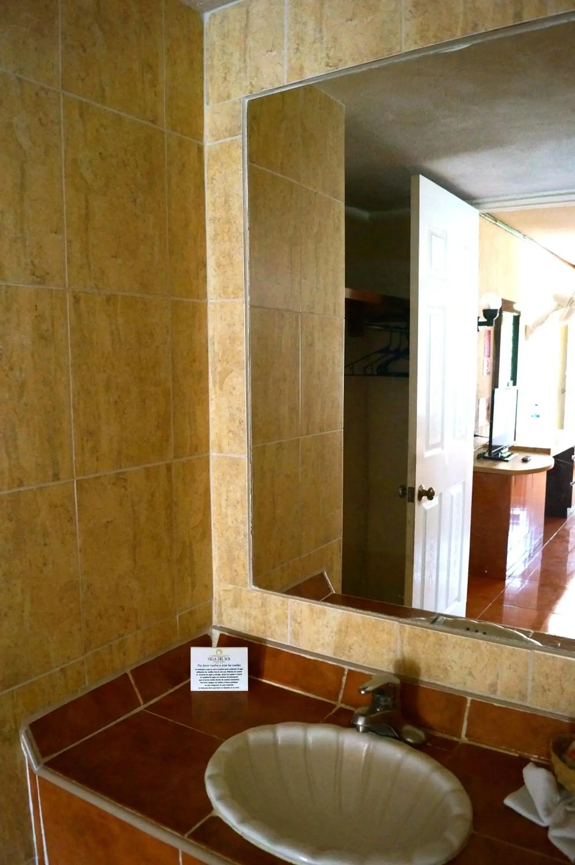 Bathroom in Hotel & Suites Villa del Sol