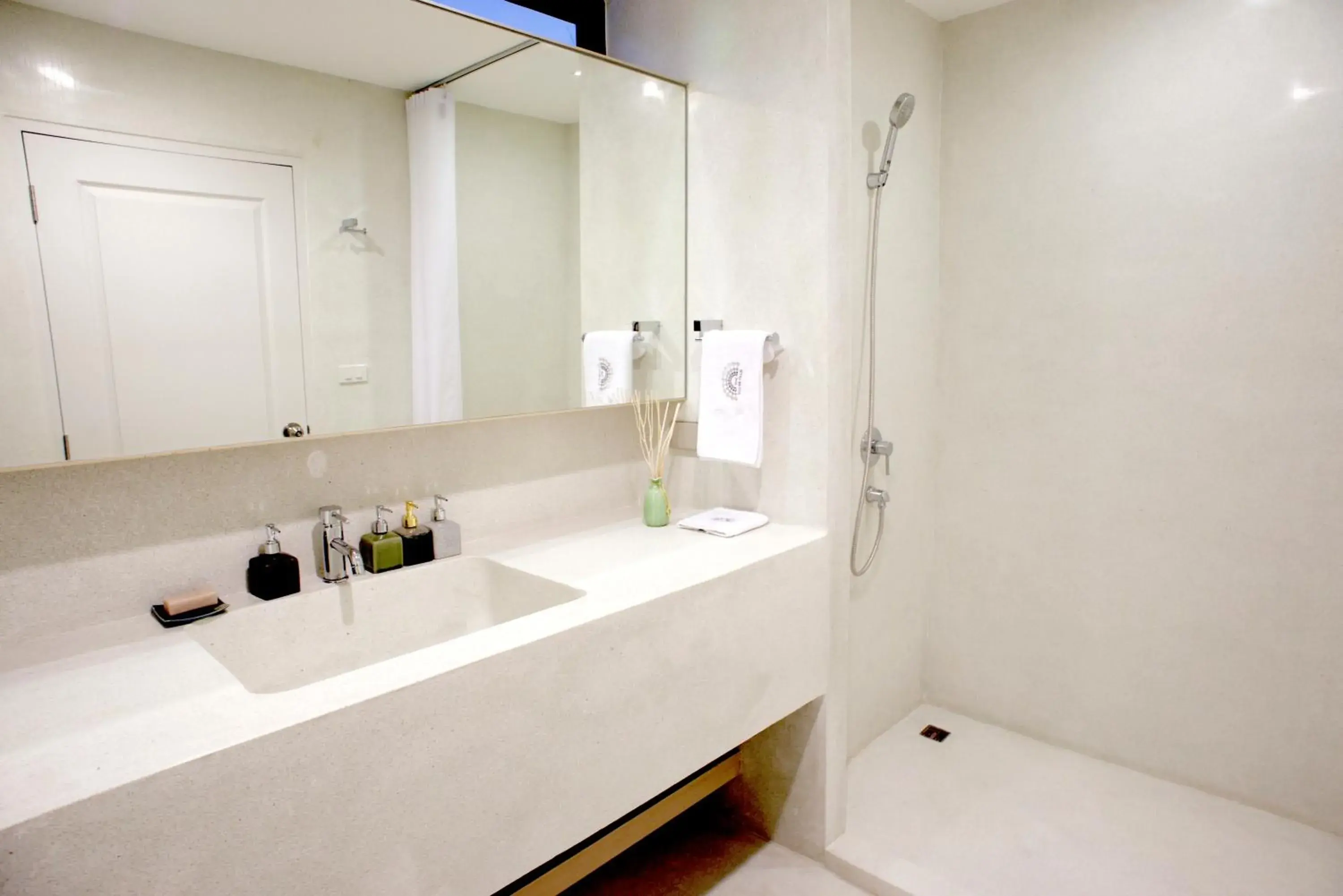 Shower, Bathroom in The Silver Palm Wellness Resort