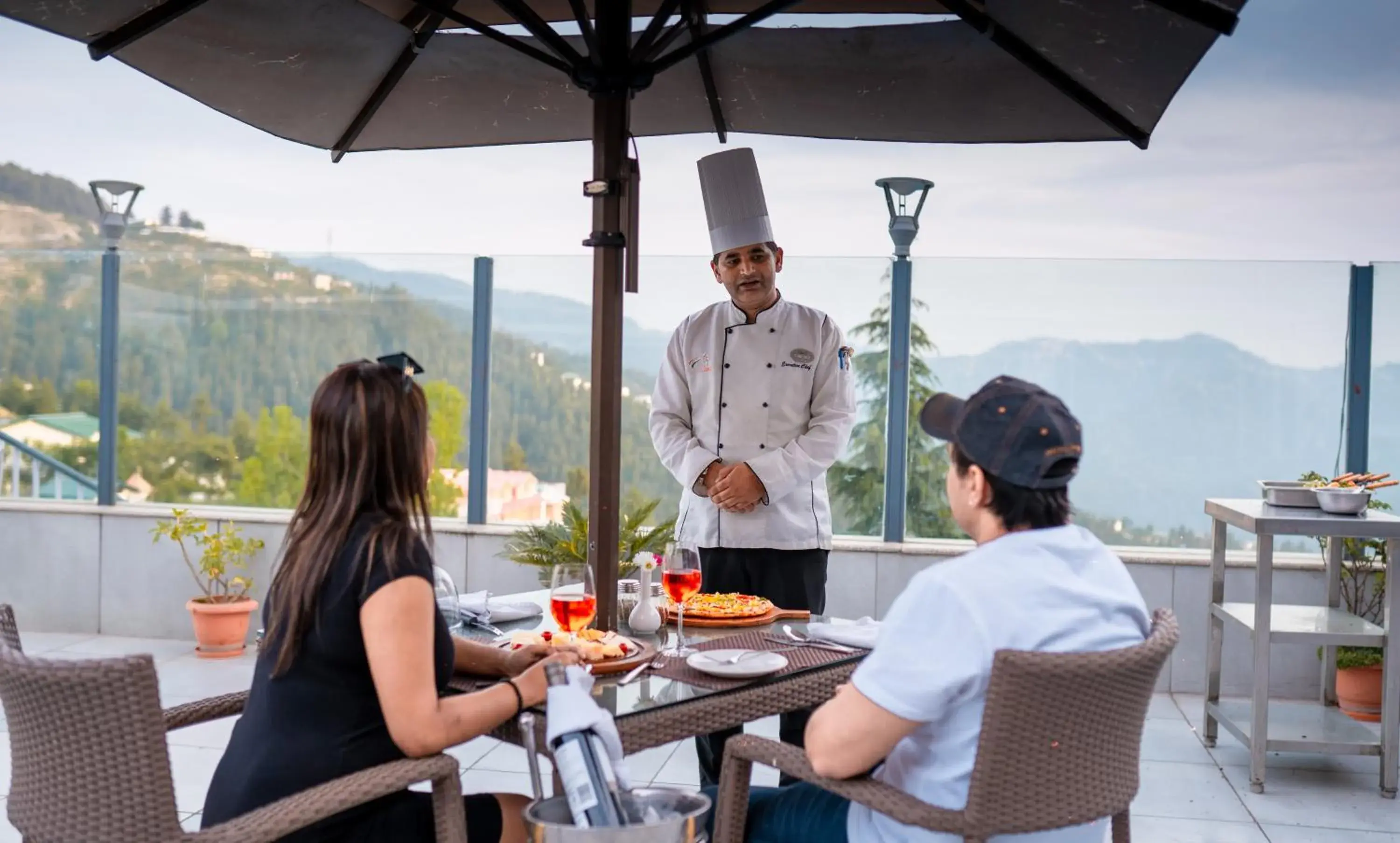 Restaurant/Places to Eat in Marigold Sarovar Portico Shimla