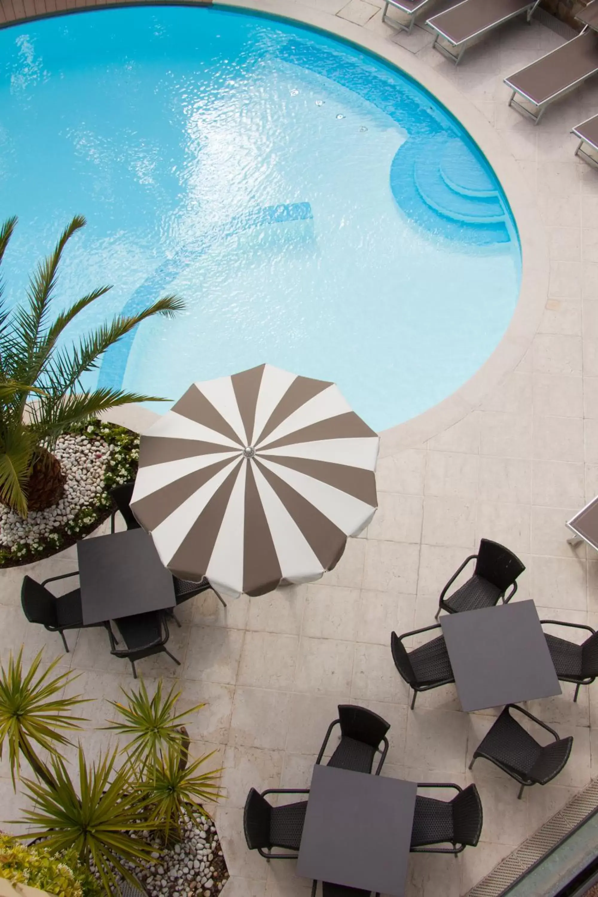 Swimming pool, Pool View in Hotel Berta