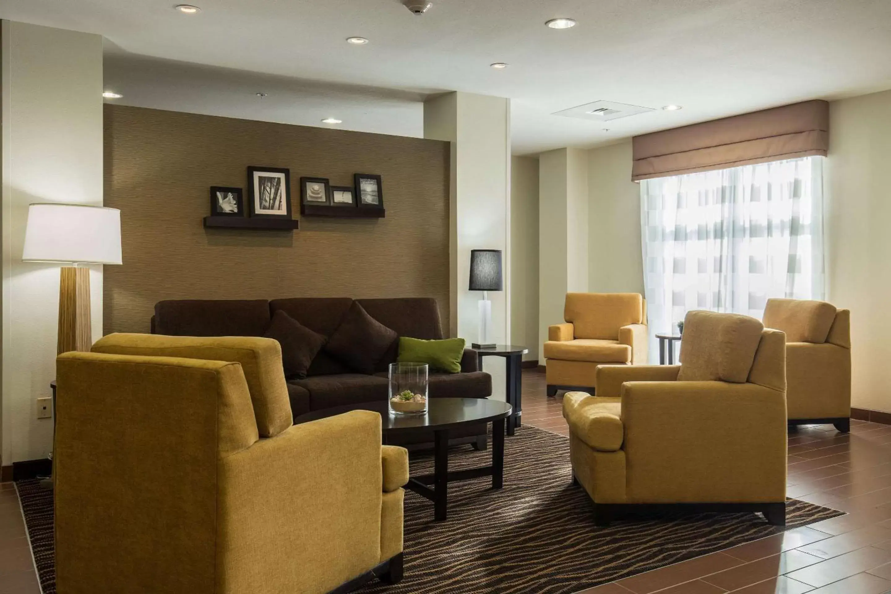 Lobby or reception, Seating Area in Sleep Inn & Suites