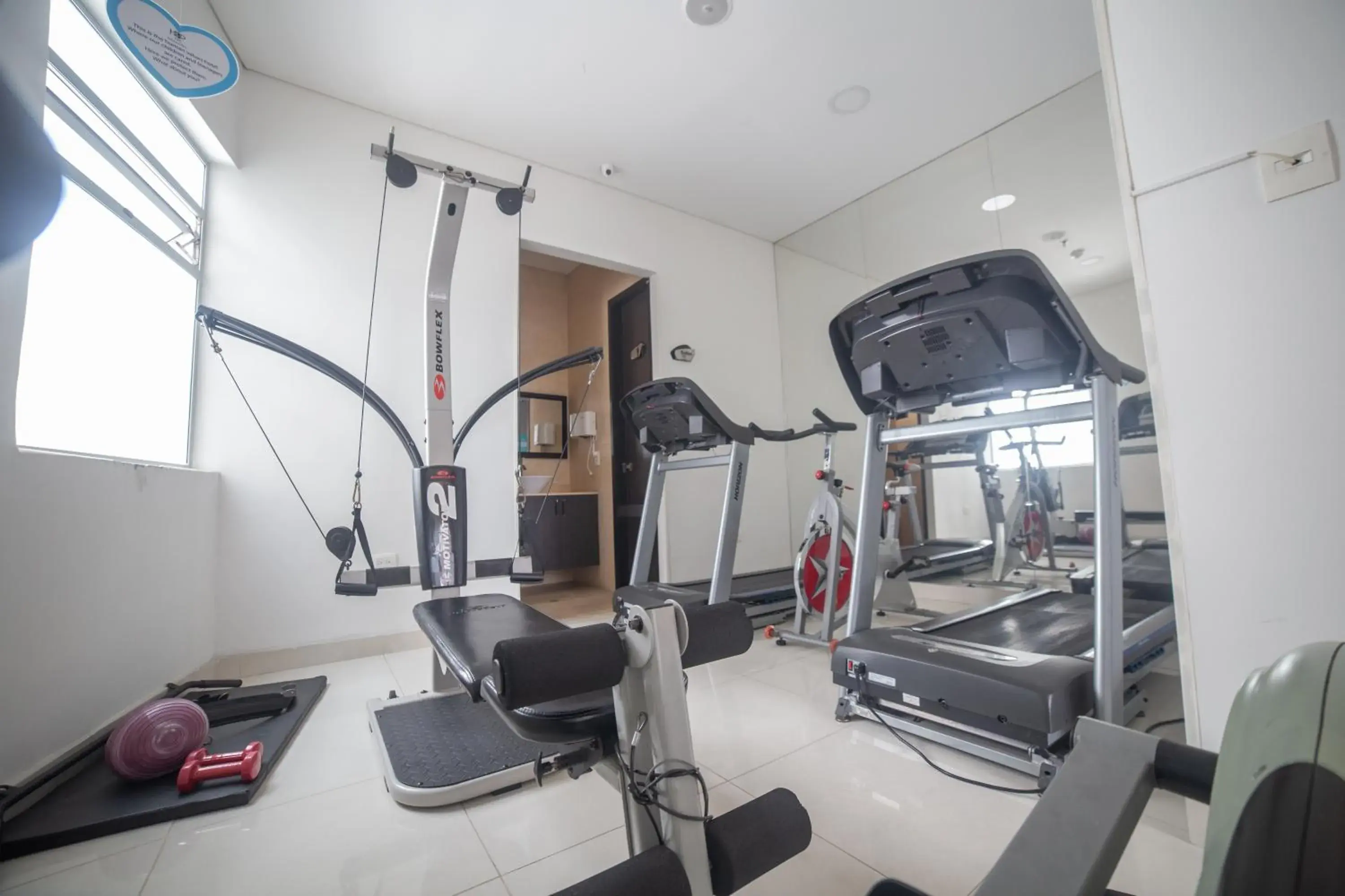 Fitness centre/facilities, Fitness Center/Facilities in Hotel Bolivariana Plaza