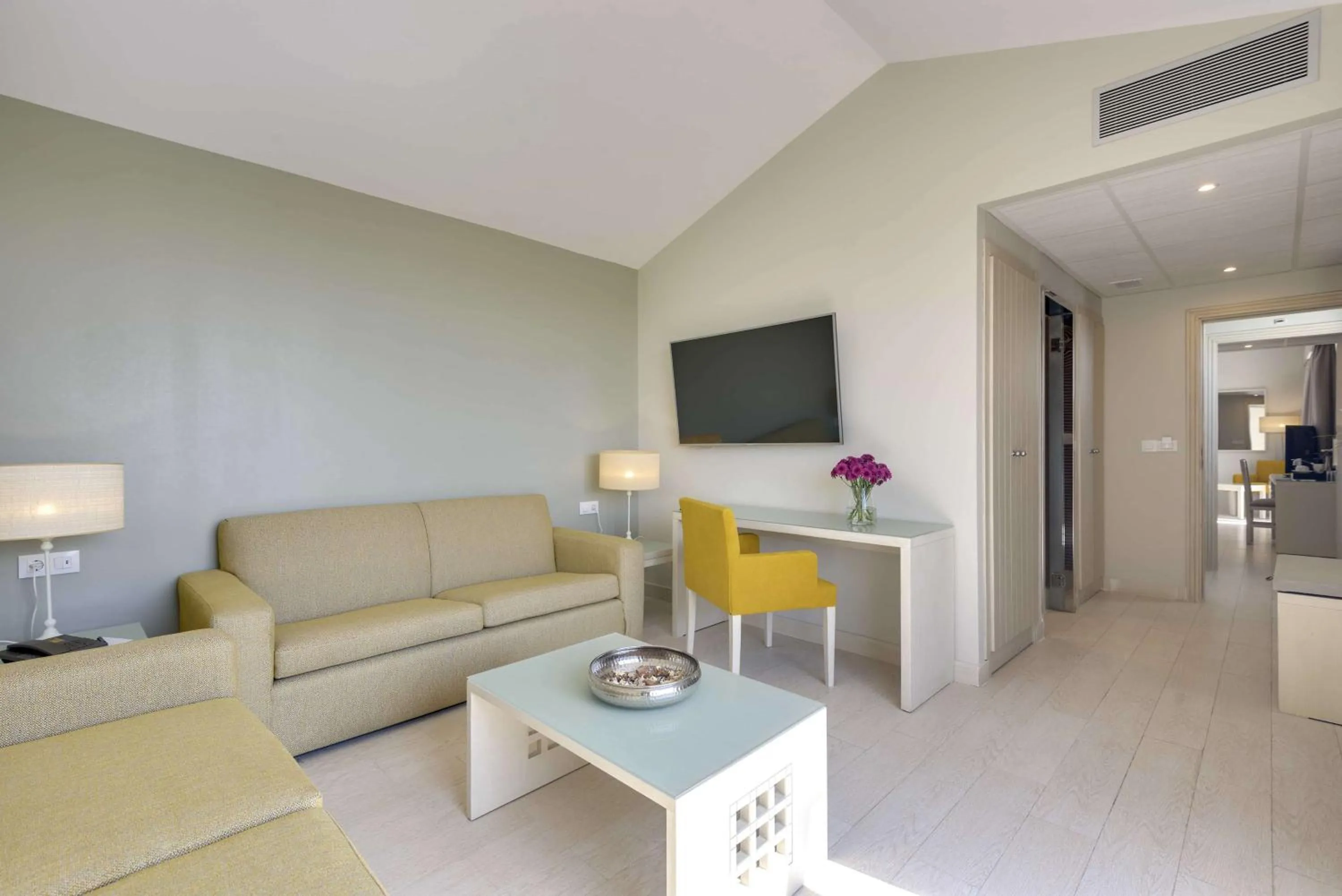 Photo of the whole room in Barceló Costa Ballena Golf & Spa