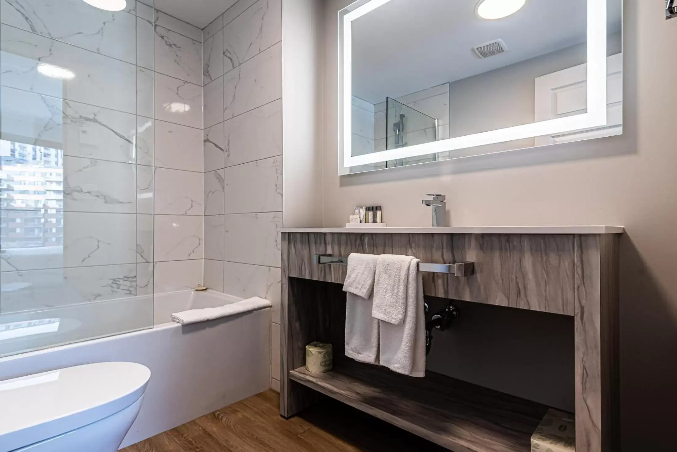 Bathroom in WRFY Griffintown Apartment