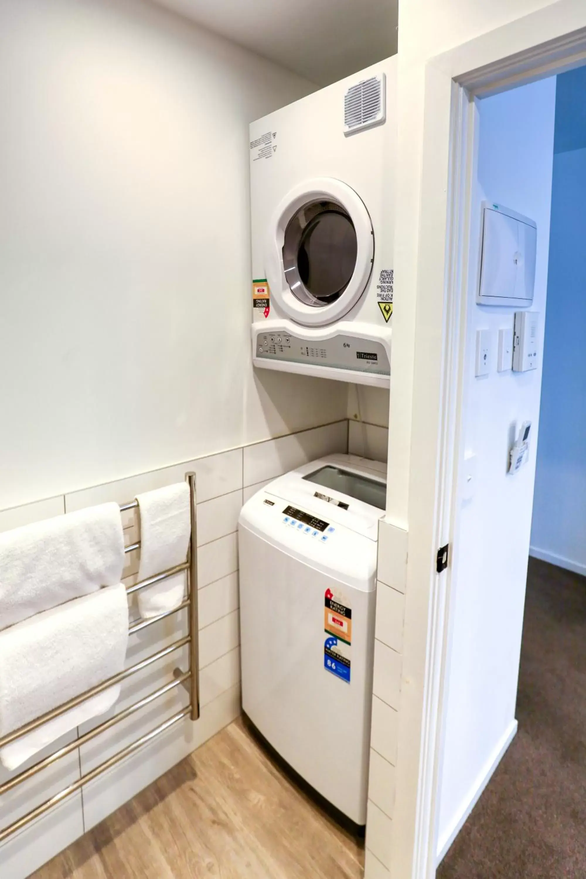 laundry, Bathroom in Ramada Suites Victoria Street West