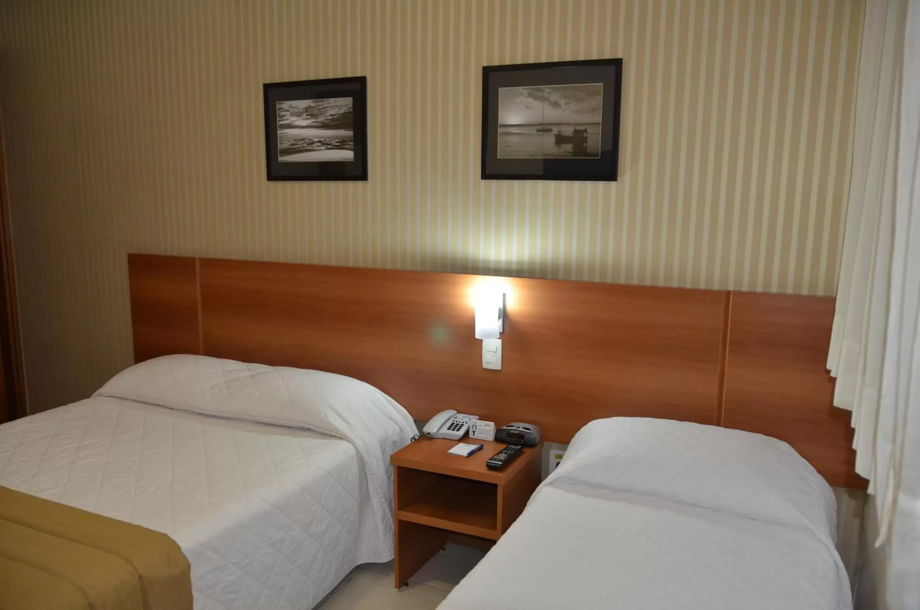 Bed in Arituba Park Hotel