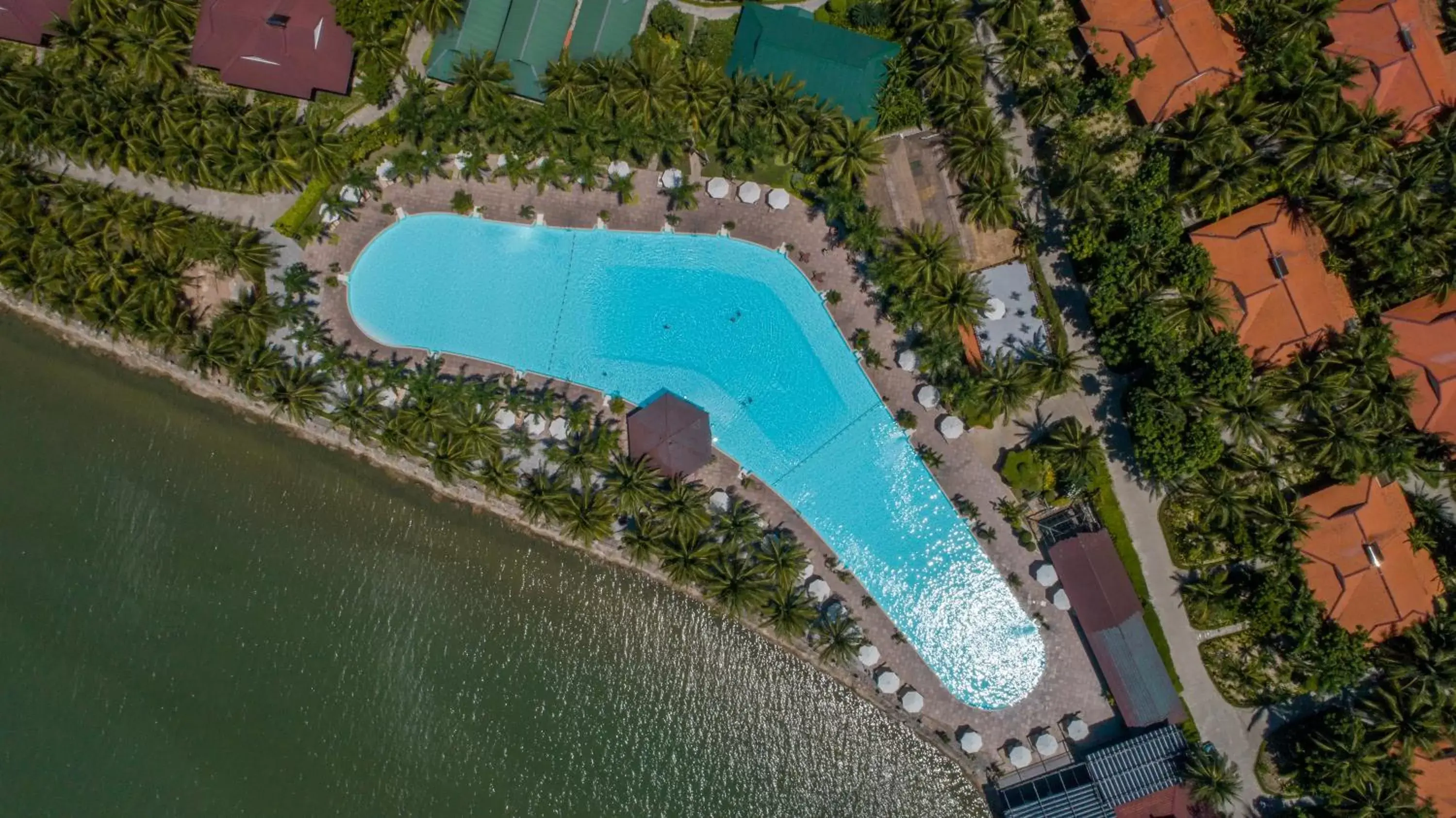 Swimming pool, Bird's-eye View in Diamond Bay Resort & Spa