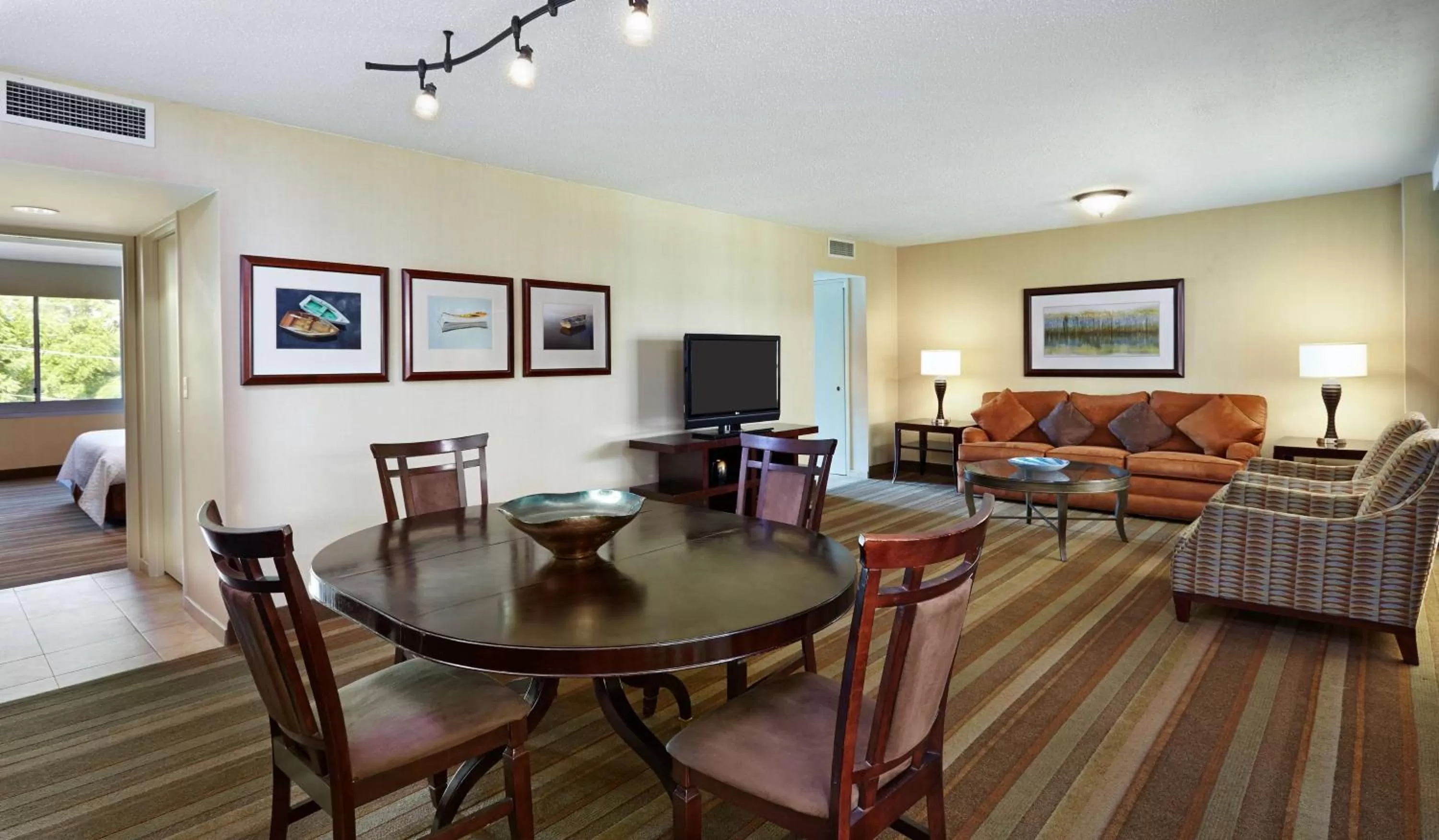 Living room in Embassy Suites Parsippany