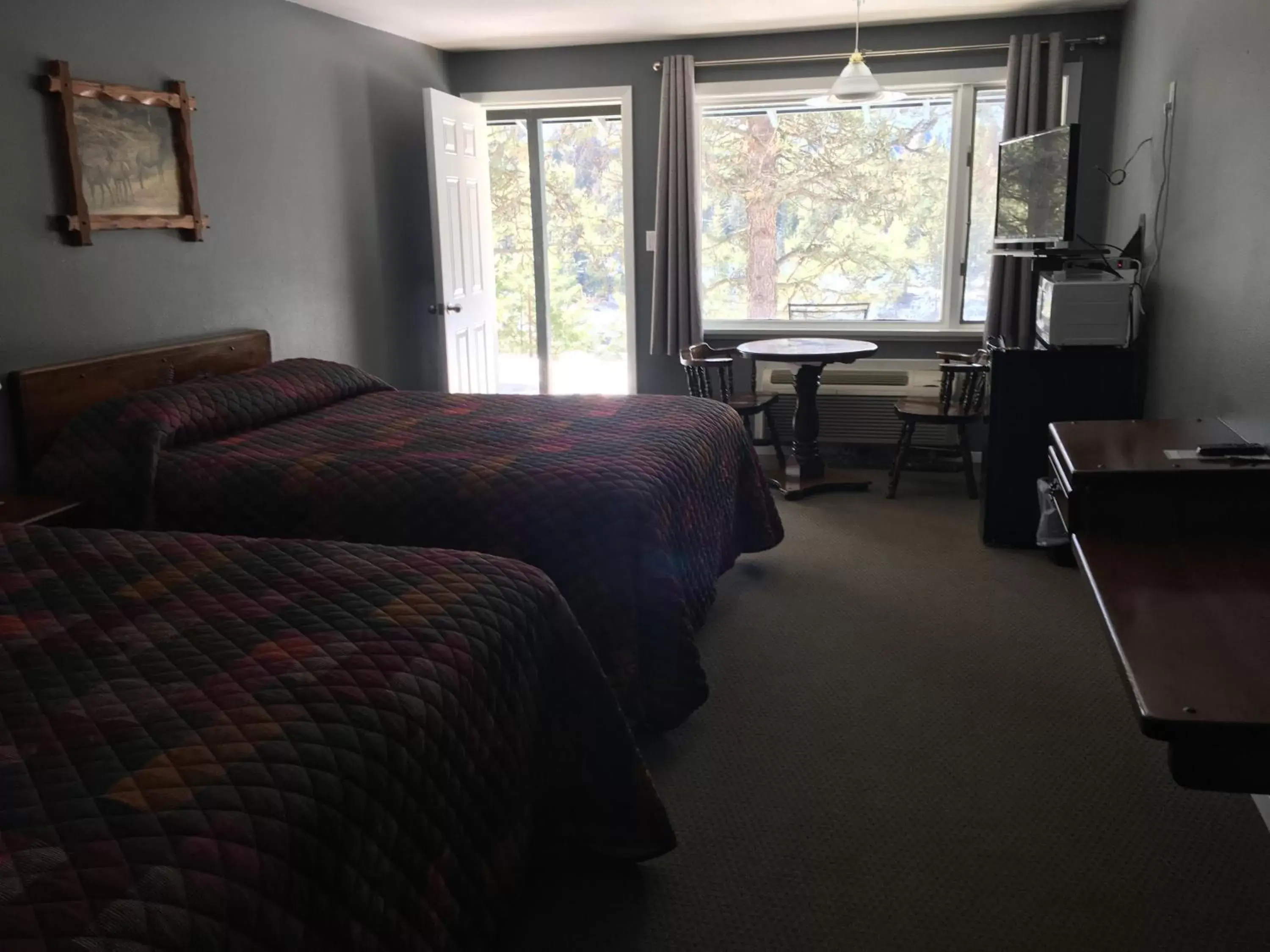 Bedroom, Bed in Rimrock Lodge LLC