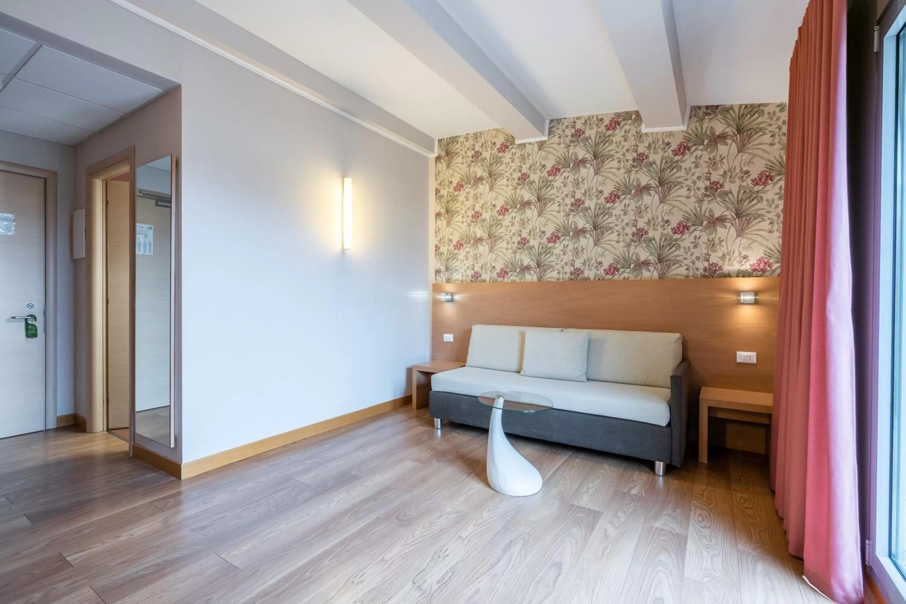 Photo of the whole room, Bed in Relais Bellaria Hotel & Congressi