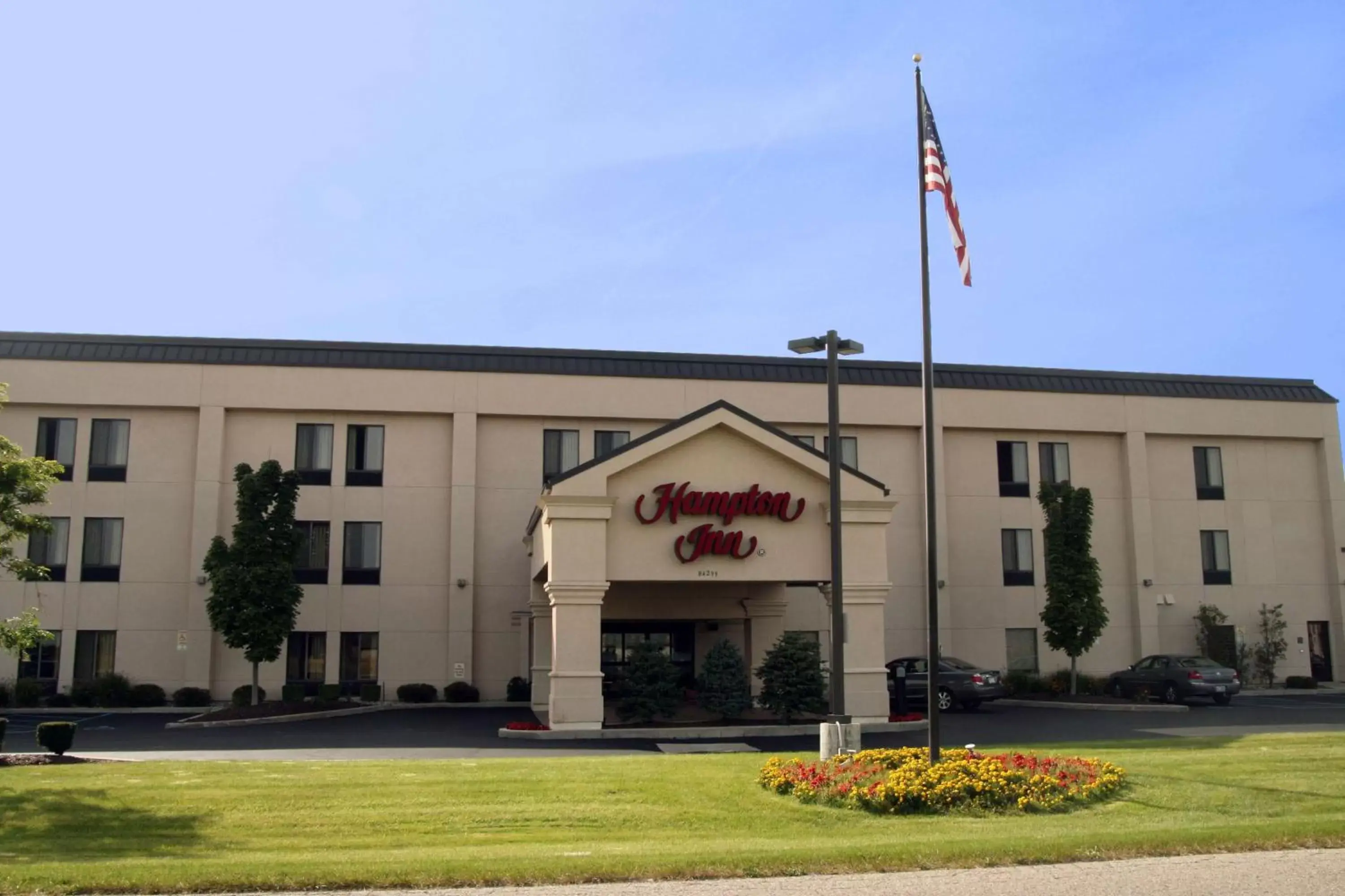 Property Building in Hampton Inn South Haven