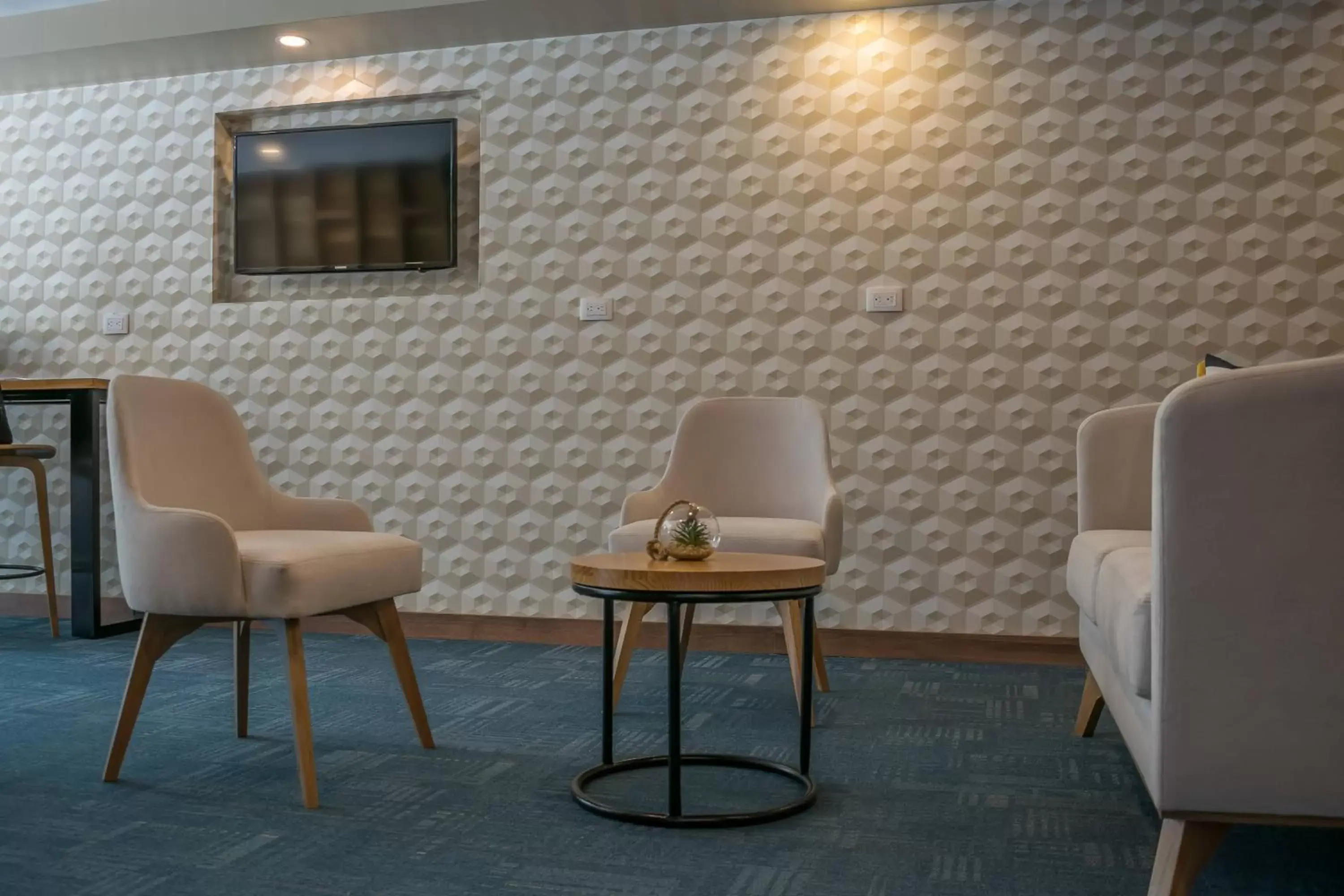 Living room, Seating Area in Hotel Montes De La Castellana