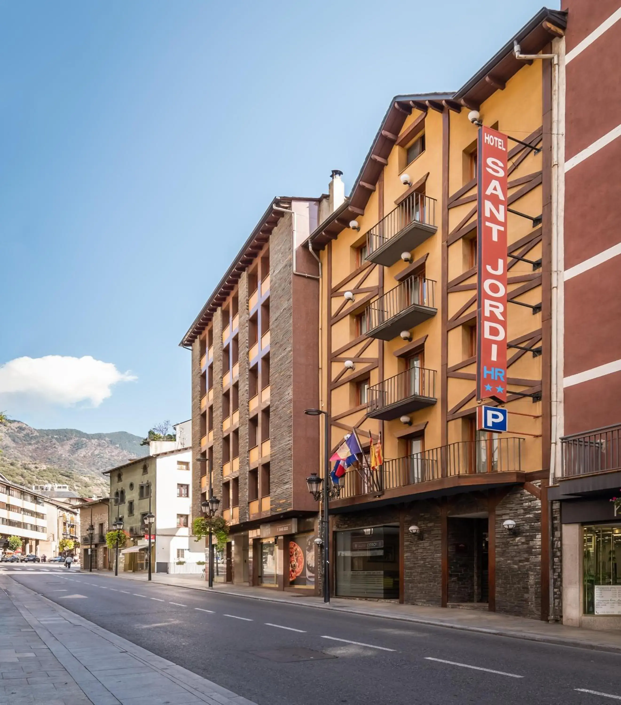 Property Building in Hotel Sant Jordi