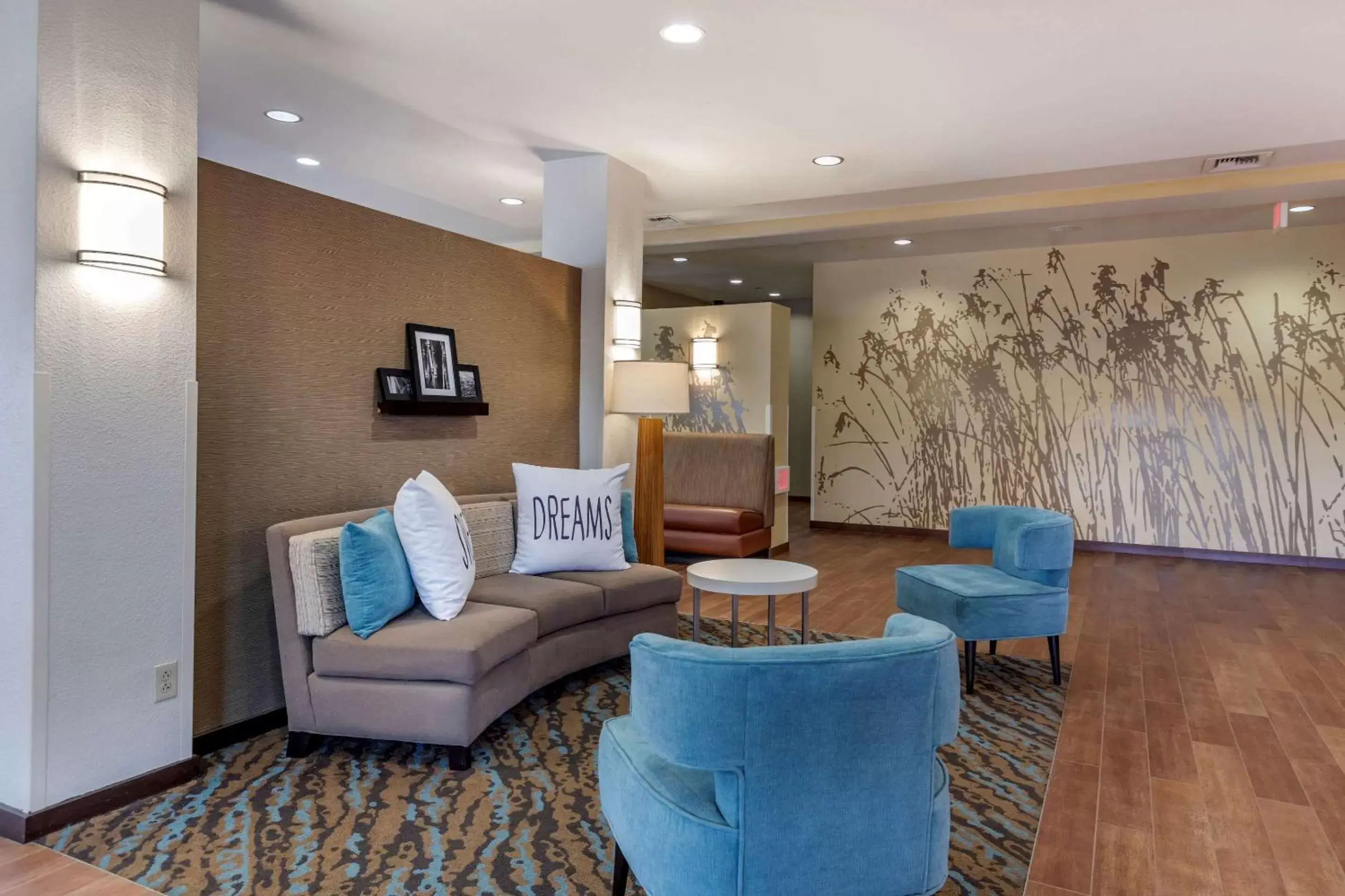 Lobby or reception, Seating Area in Sleep Inn & Suites Miles City