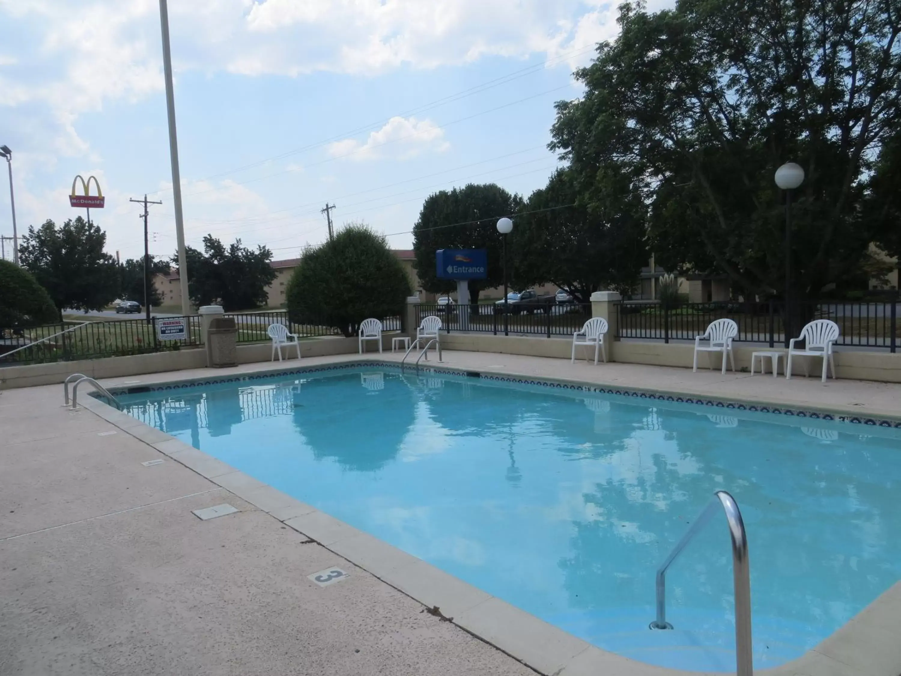 Day, Swimming Pool in Days Inn by Wyndham Fort Smith