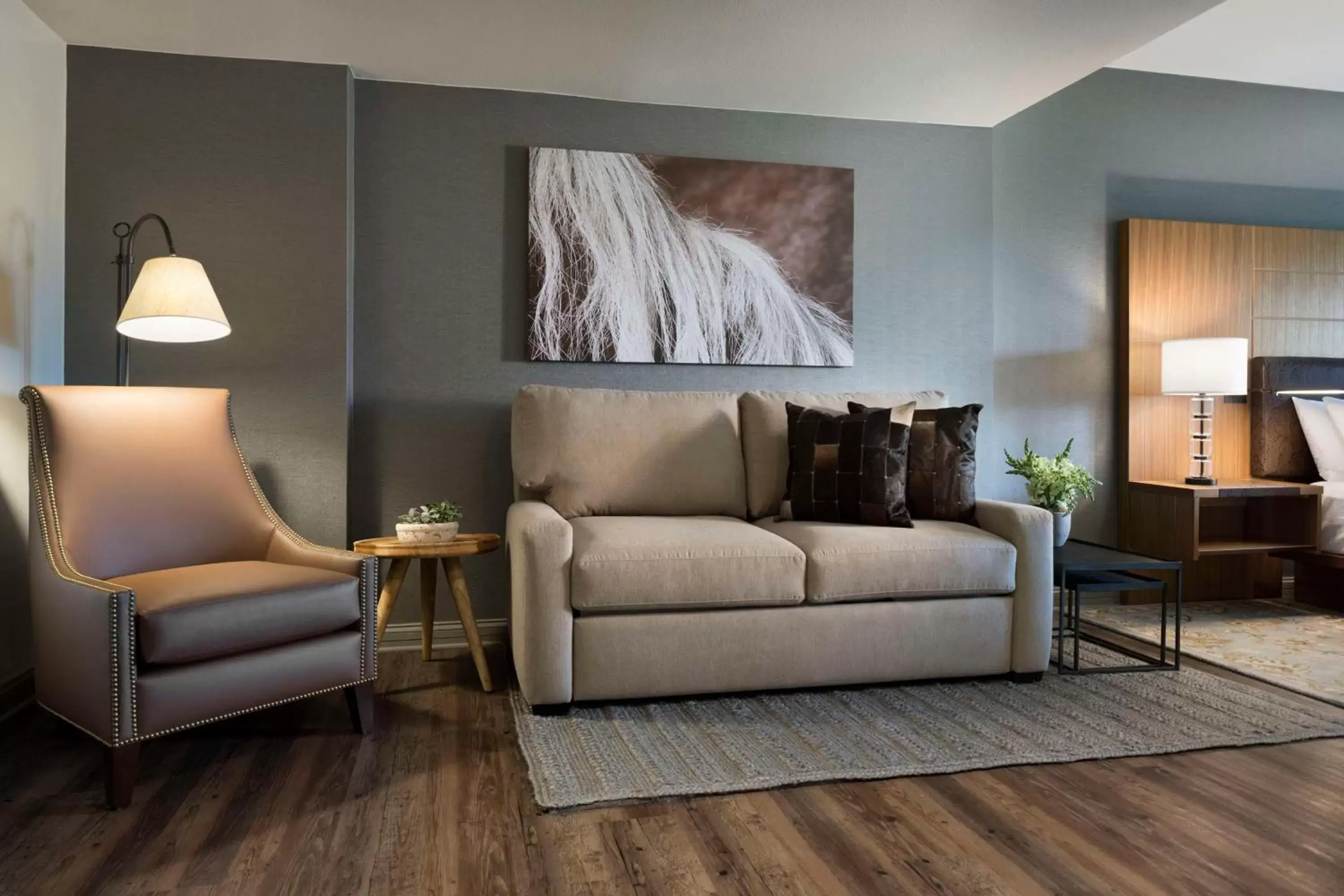 Photo of the whole room, Seating Area in Hyatt Regency Hill Country Resort & Spa