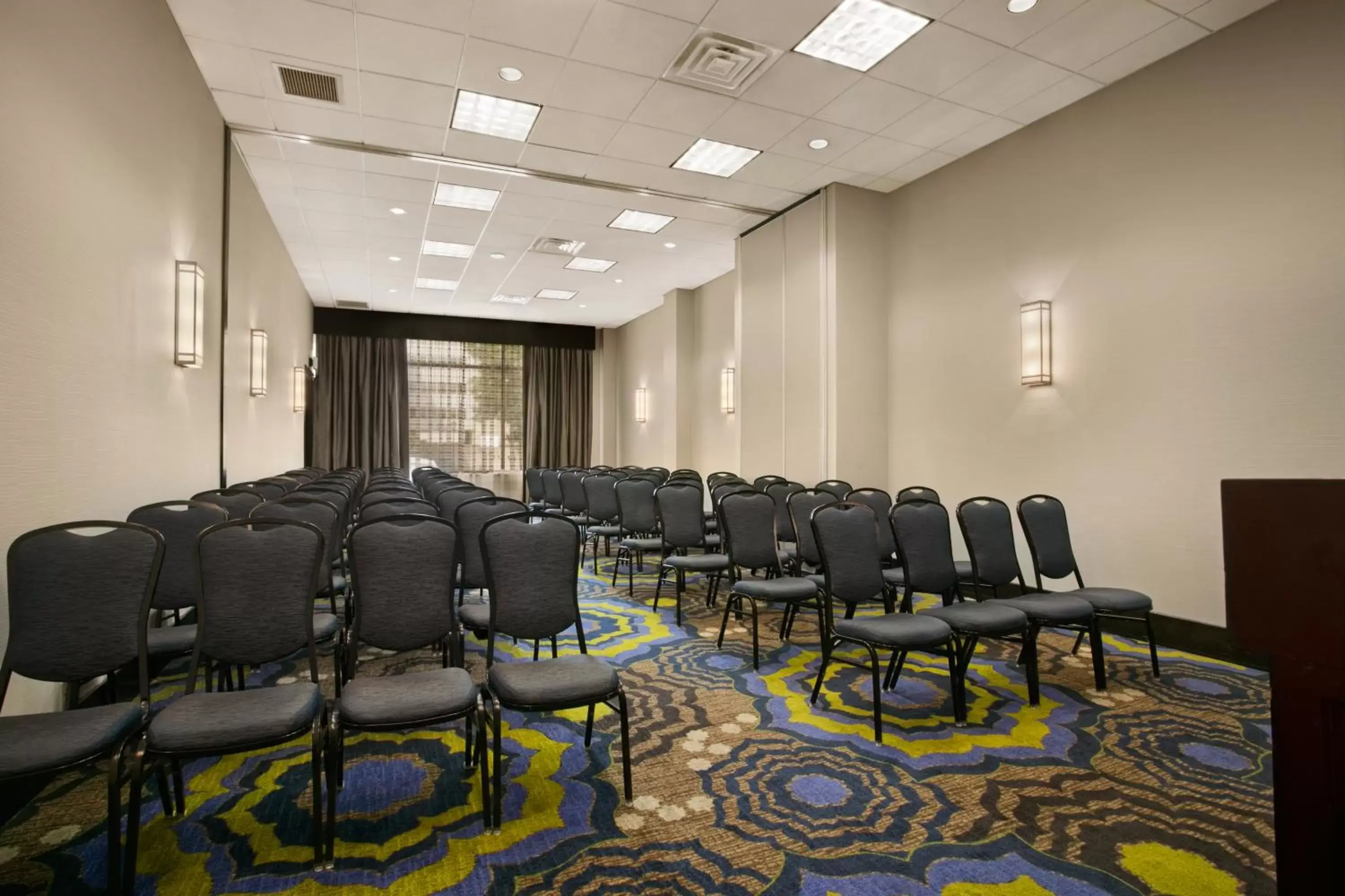 Business facilities in Wyndham Pittsburgh University Center