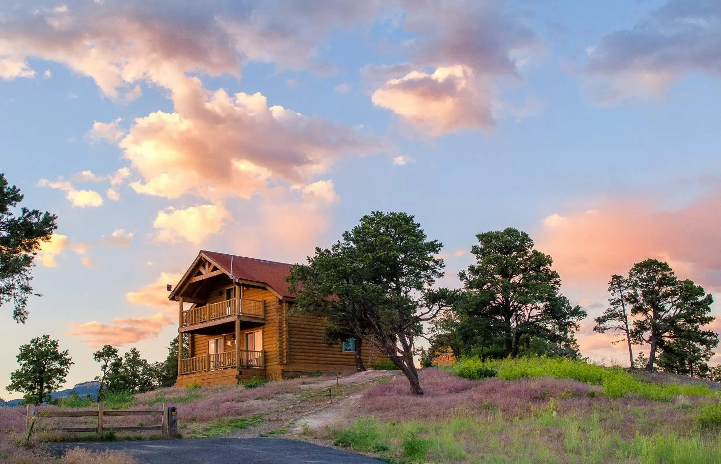 Property building in Zion Mountain Ranch Property building in Zion Mountain Ranch
