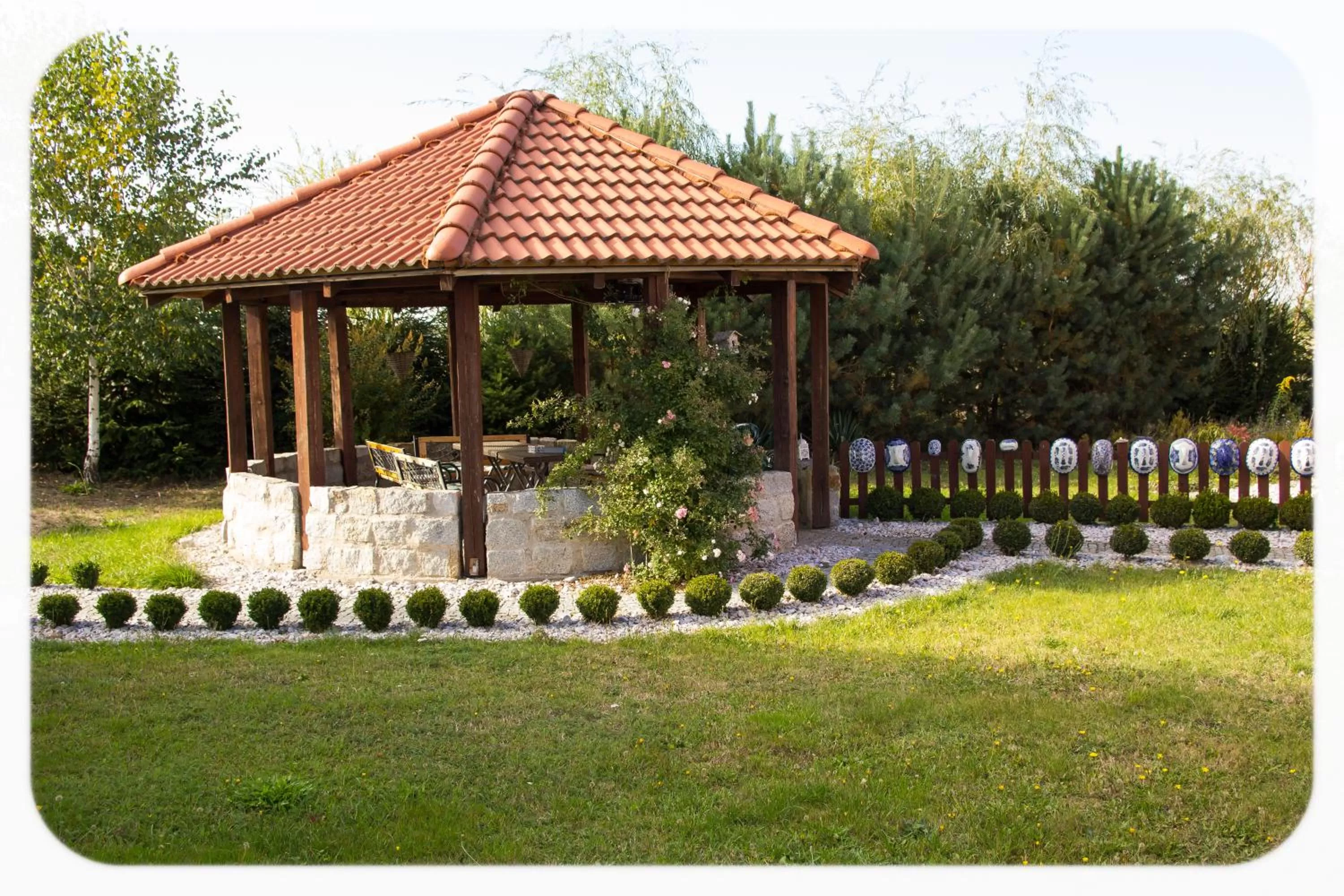 Area and facilities in Noclegi Biała Róża