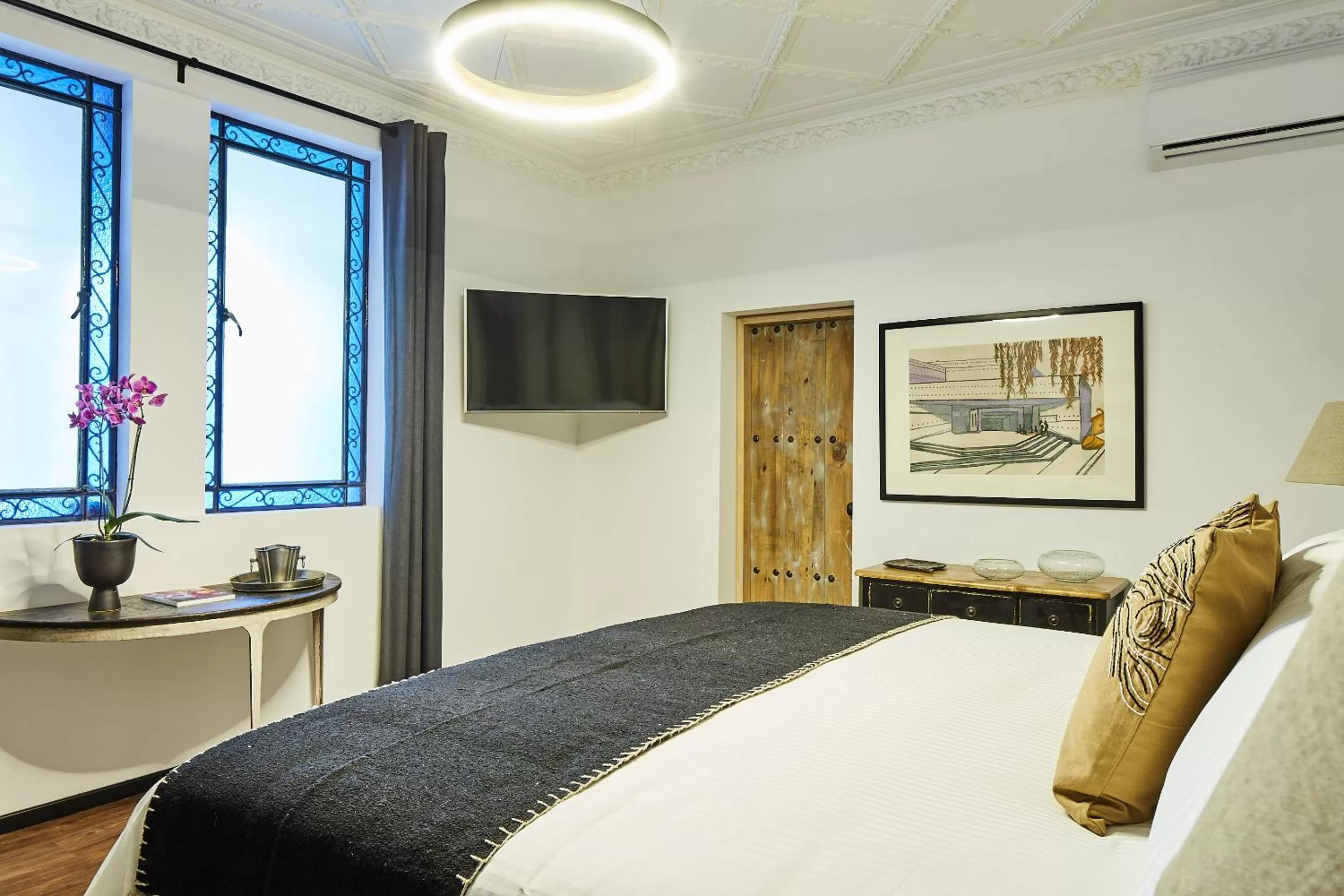 Bed in Orchid House Mexico City