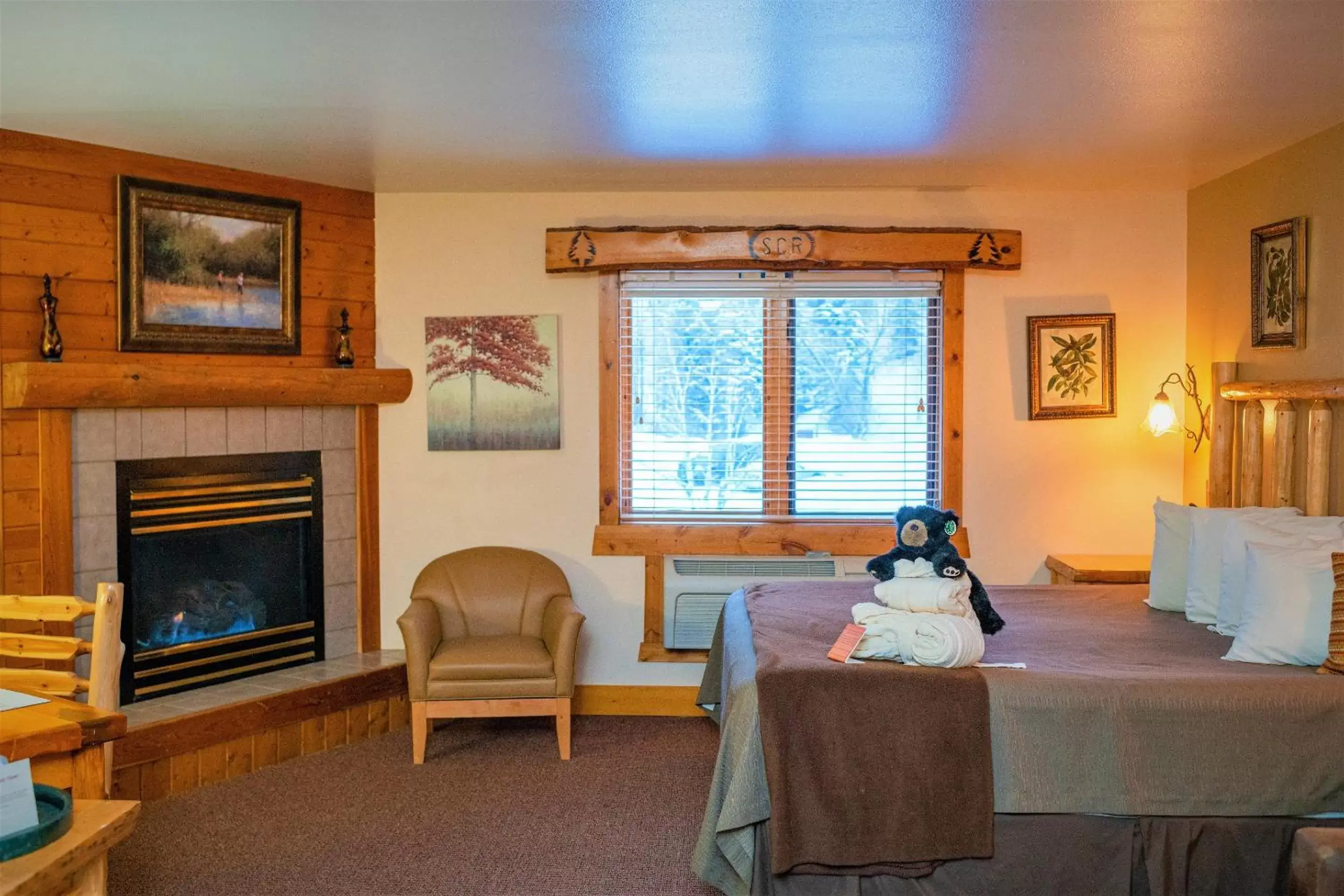 Seating Area in Spearfish Canyon Lodge