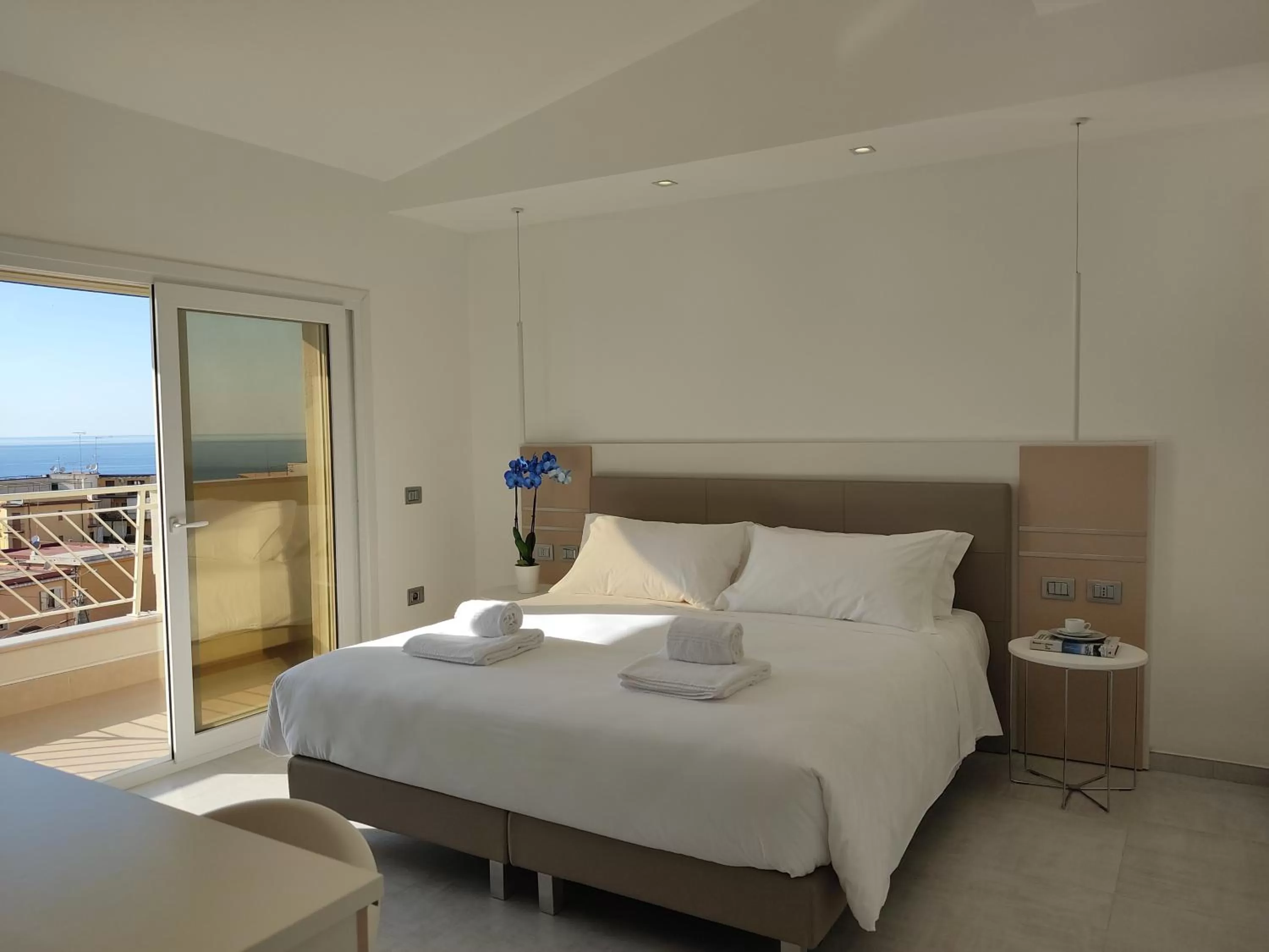 Bedroom, Bed in Bizantini Tropea