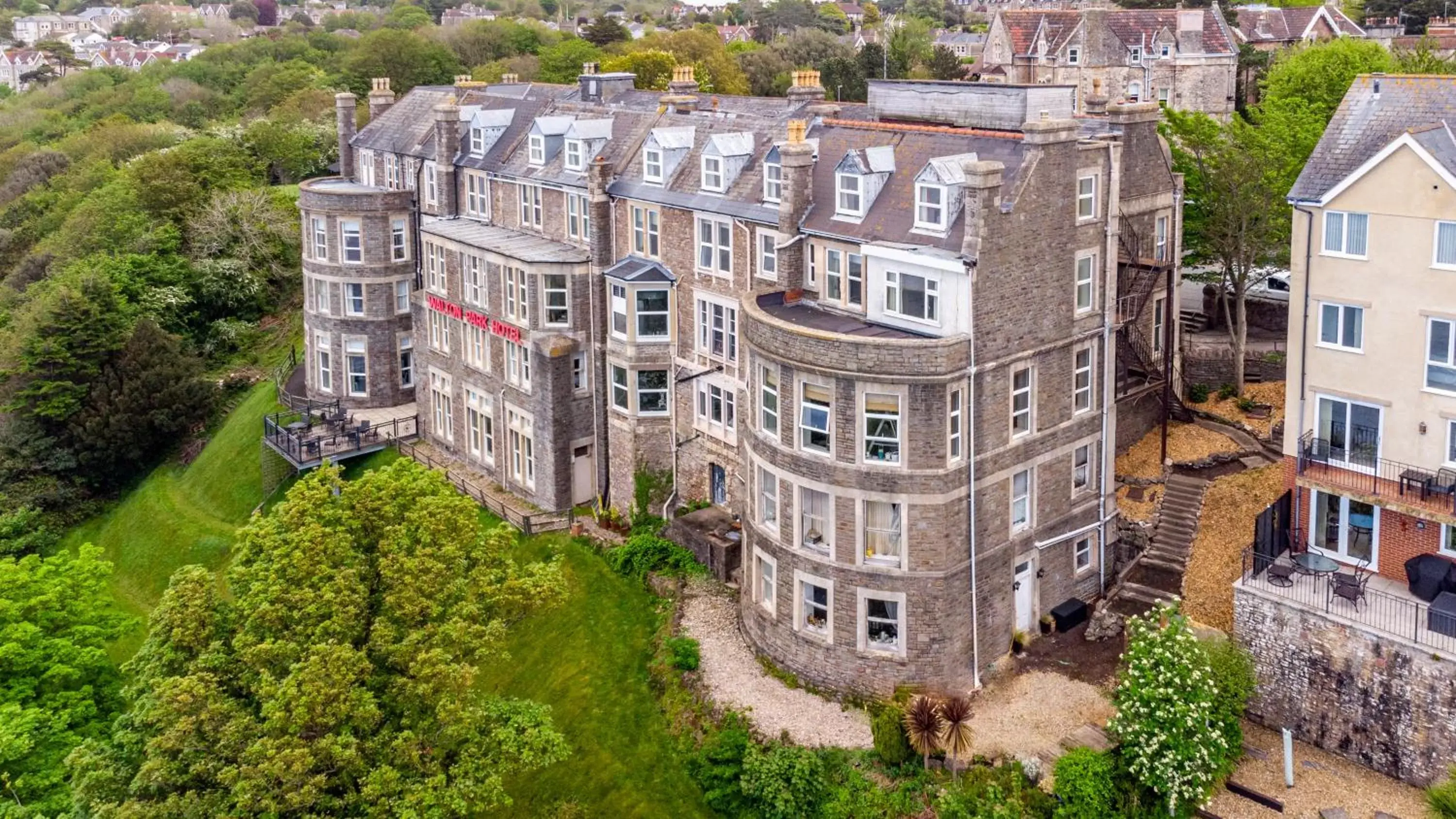 Property building, Bird's-eye View in Best Western Walton Park Hotel