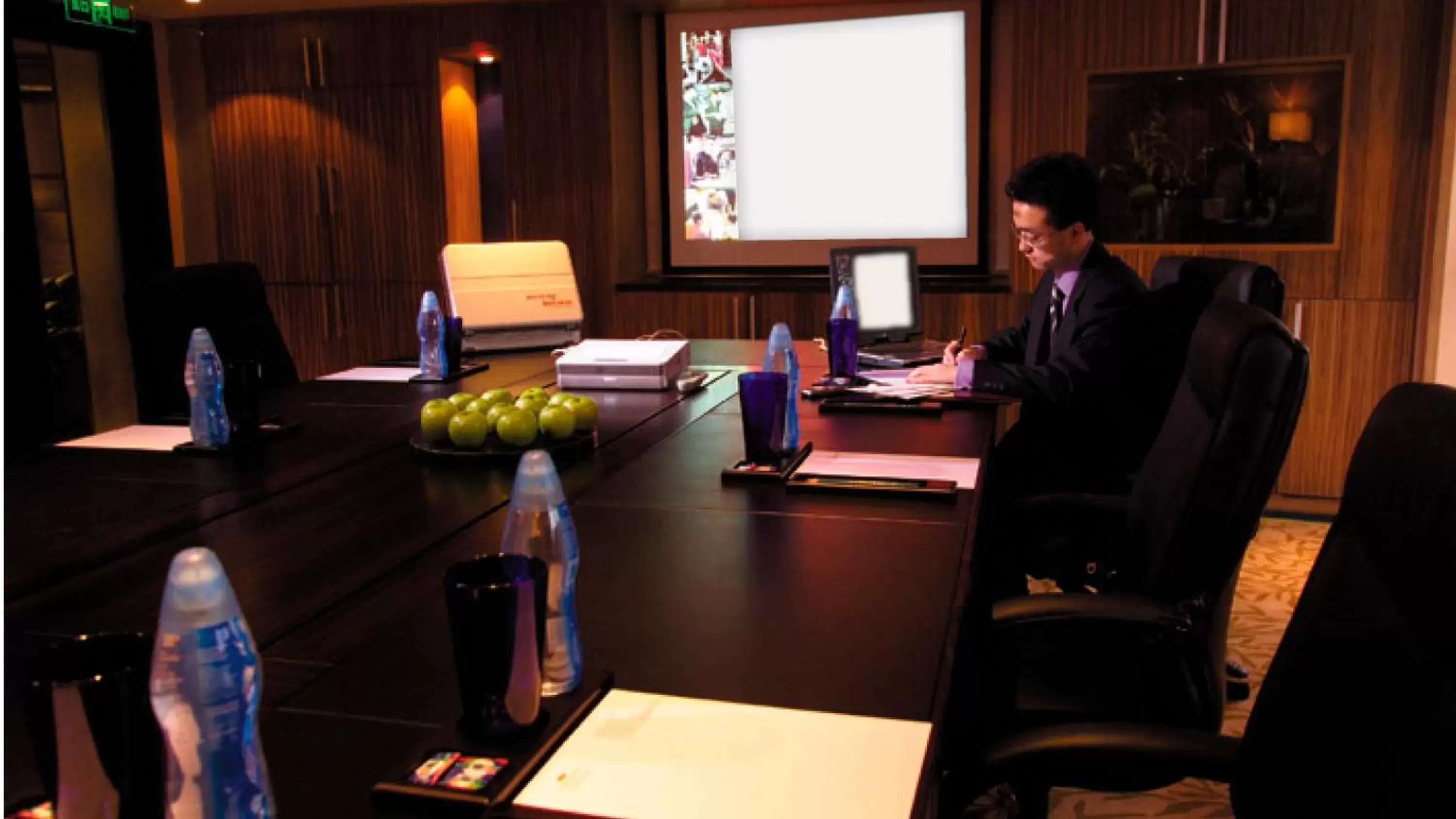 Meeting/conference room in Guo Ji Yi Yuan Hotel