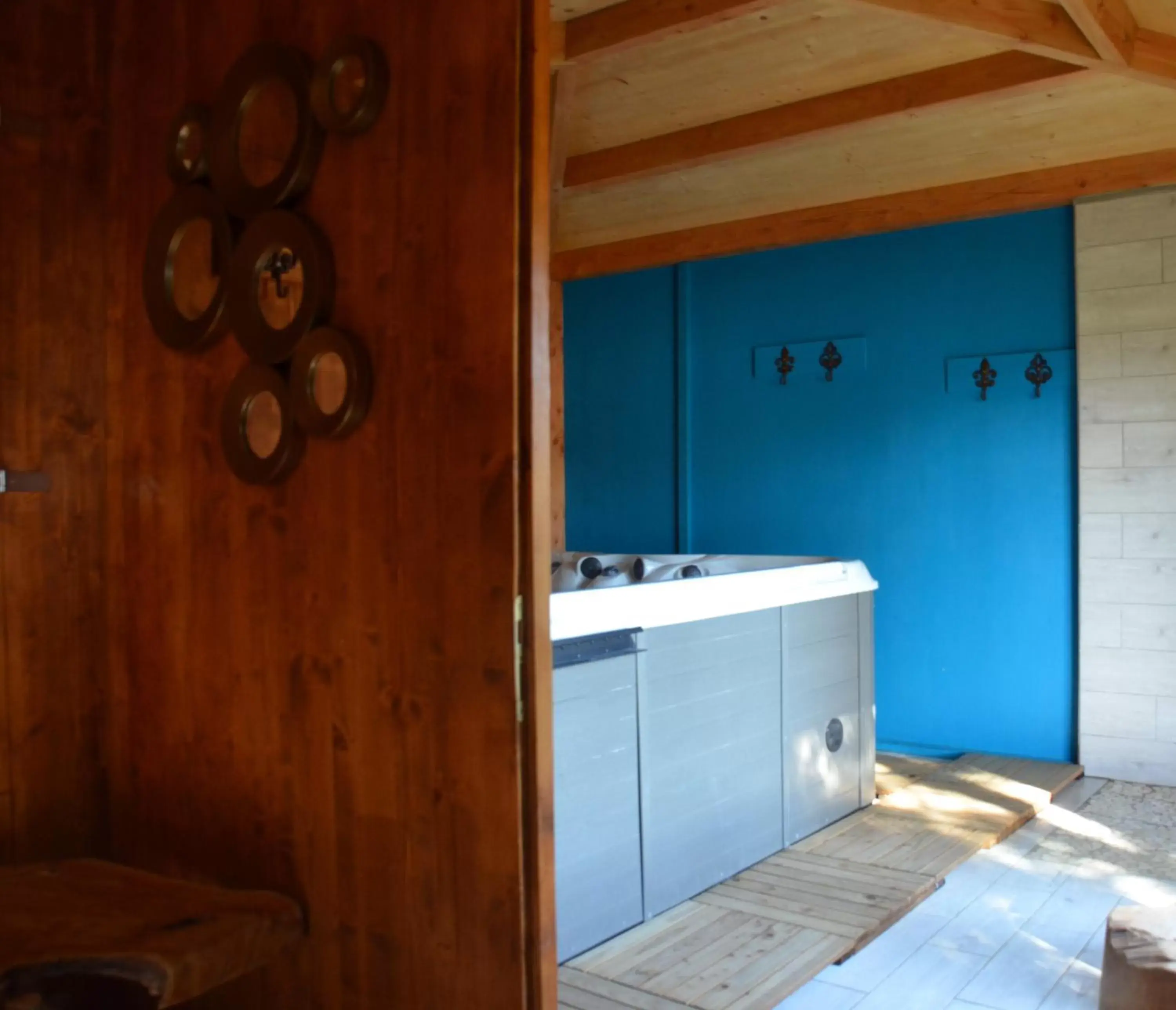 Hot Tub, Bathroom in Le Clos De Pradines