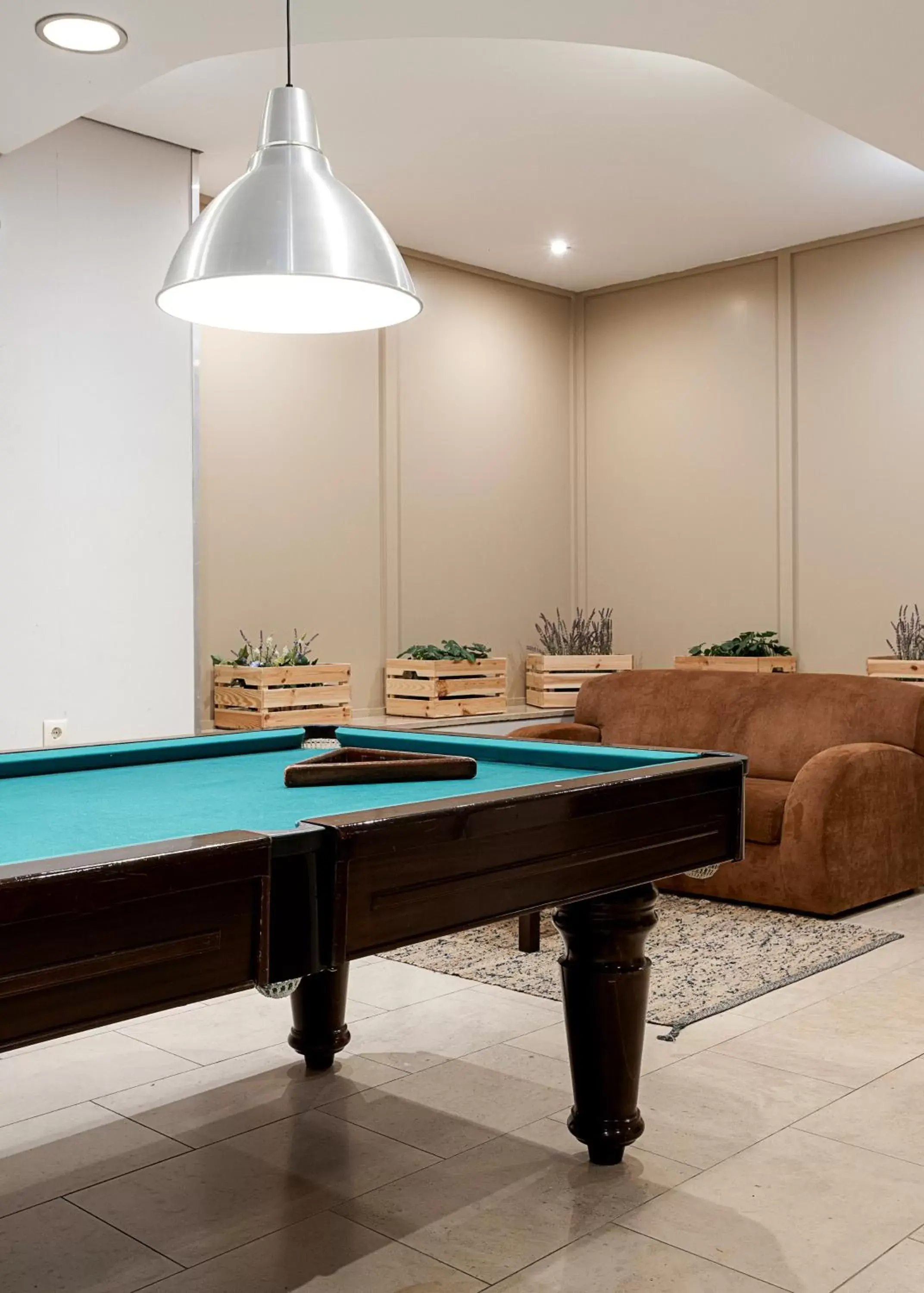 Game Room, Billiards in Hotel Porta do Sol Conference & SPA