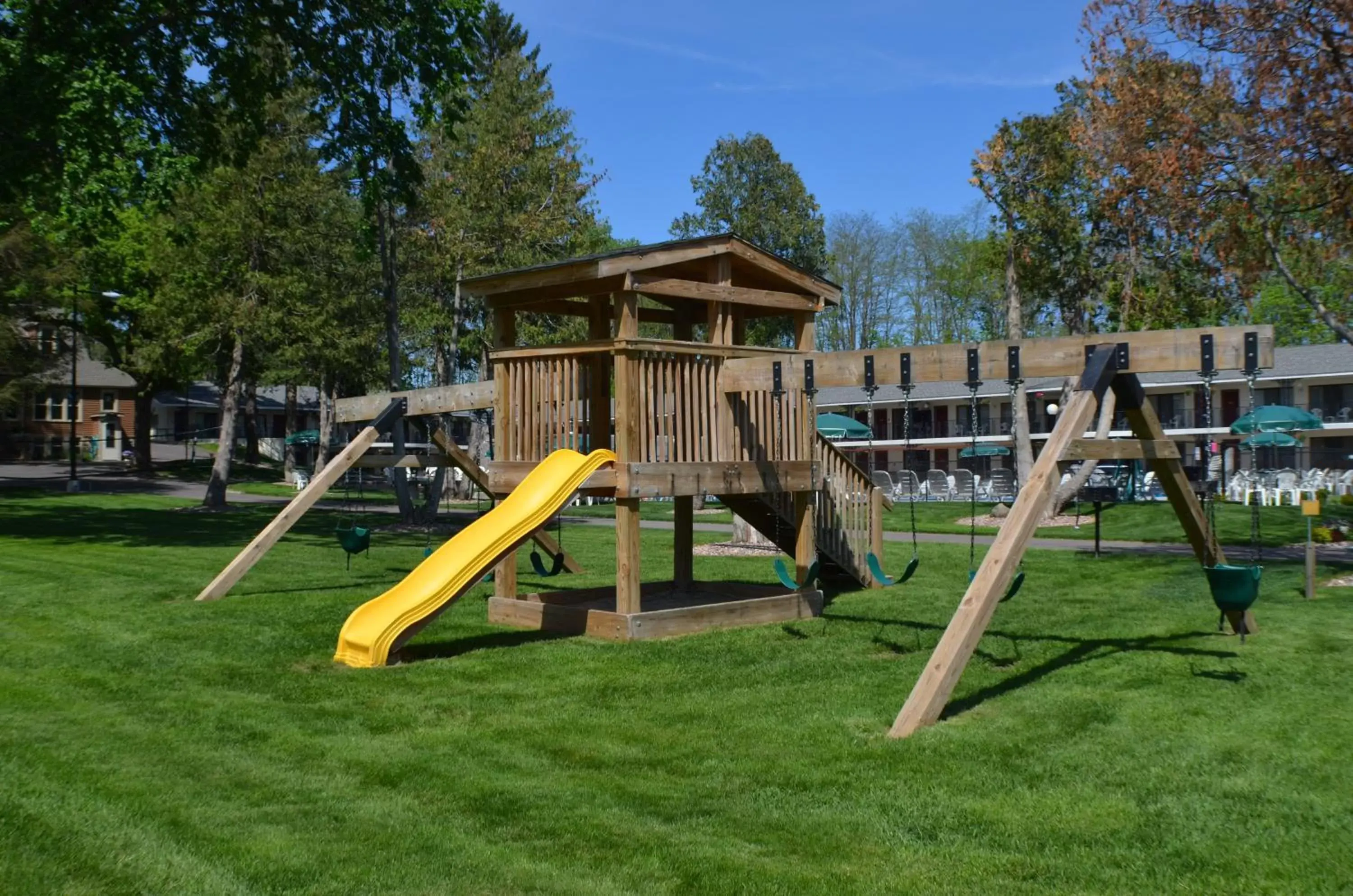 Day, Children's Play Area in Amber's Inn and Suites