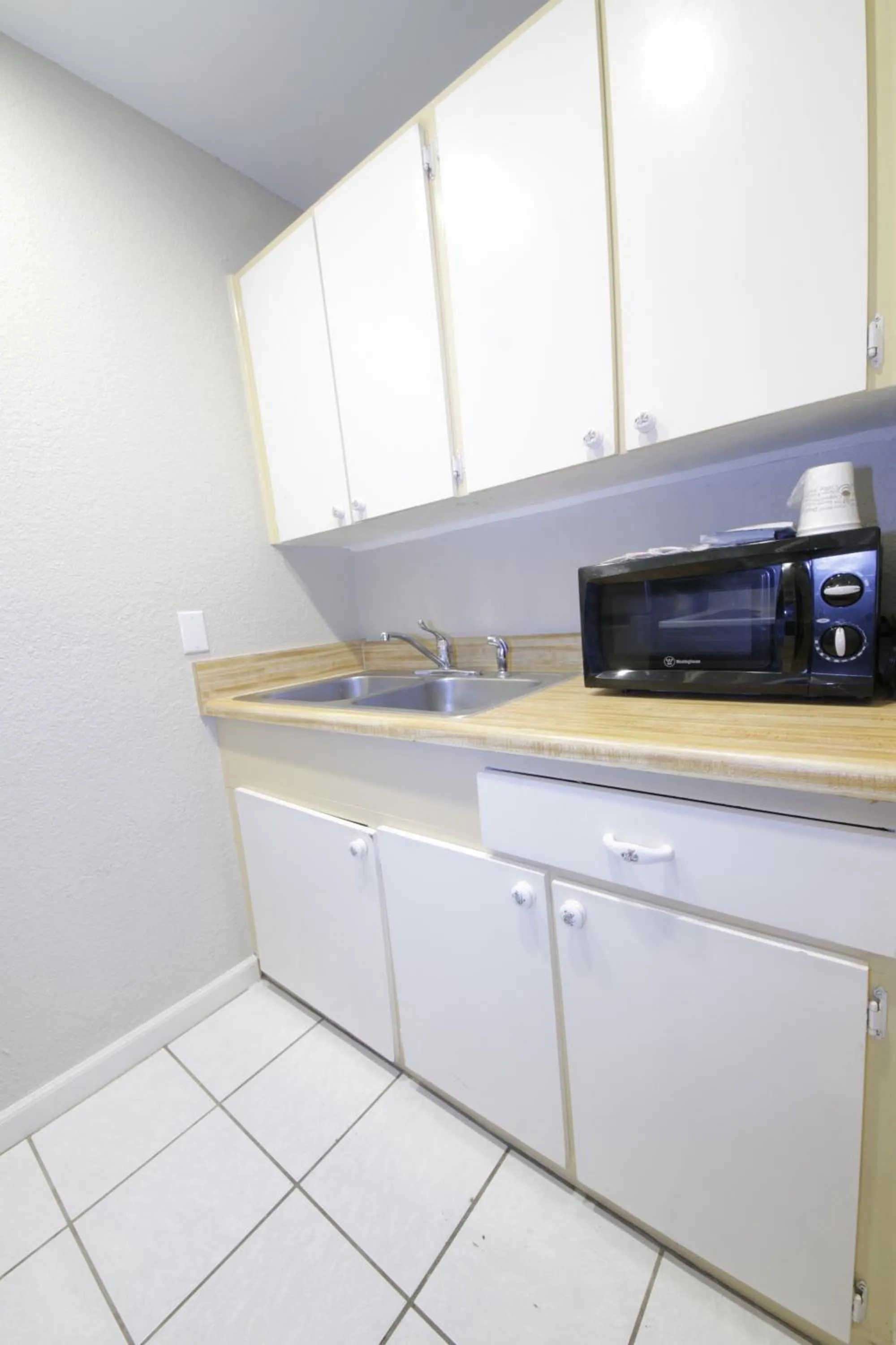 Kitchen or kitchenette in Hyde Park Hotel