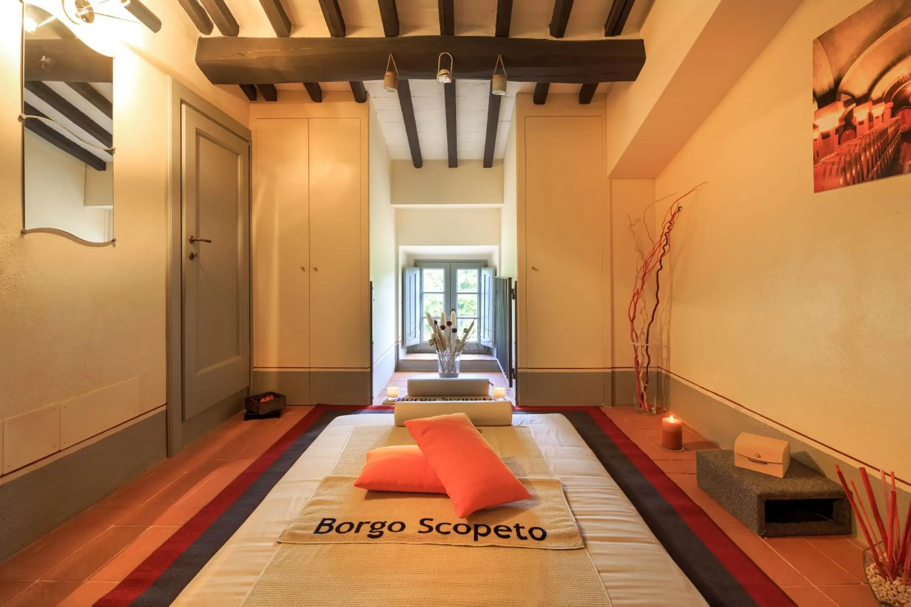 Massage in Borgo Scopeto Wine & Country Relais