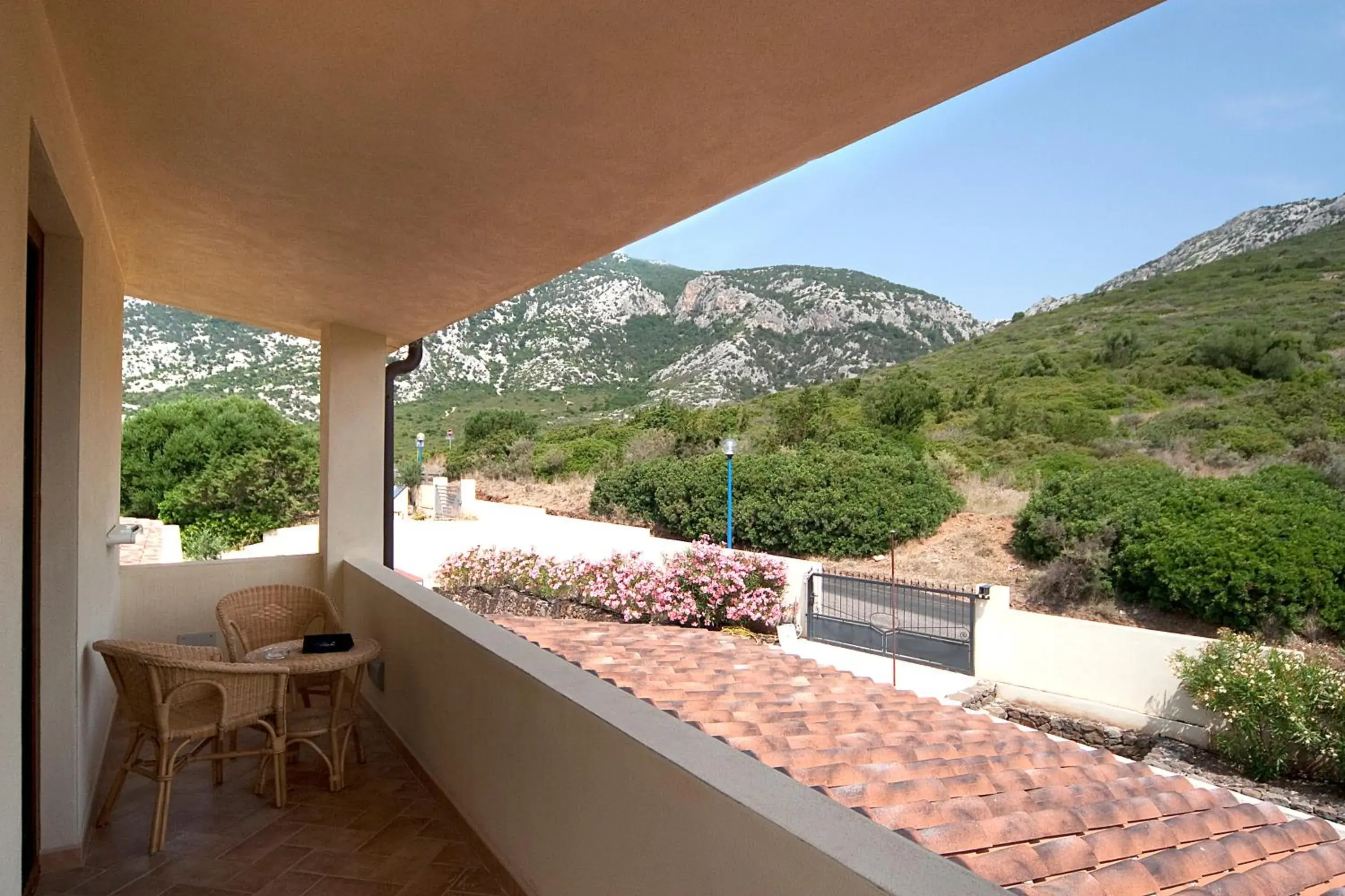 View (from property/room), Balcony/Terrace in Hotel Villa Gustui Maris