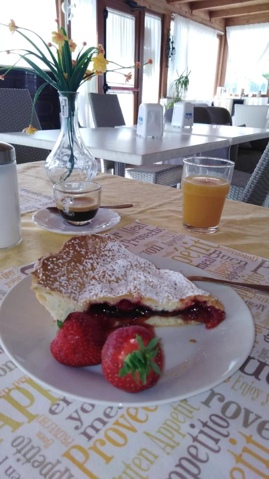 Breakfast in B&B Palazzo Manfredi Vieste, Fronte mare con Parcheggio
