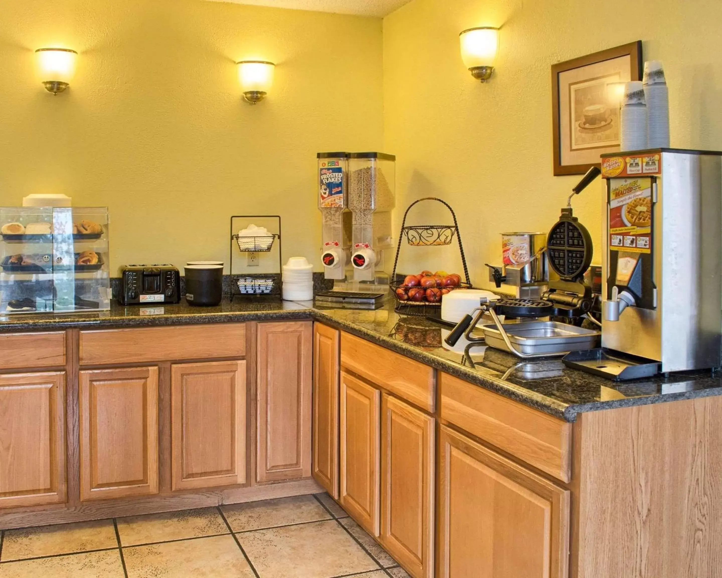 Restaurant/places to eat, Kitchen/Kitchenette in Econo Lodge Richmond