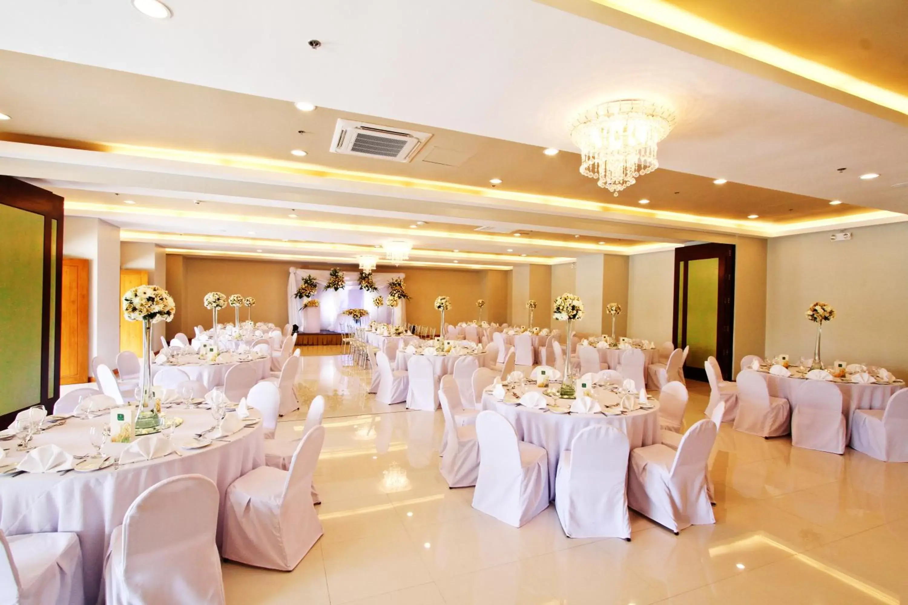 Banquet/Function facilities, Banquet Facilities in The Harvest Hotel Managed by HII